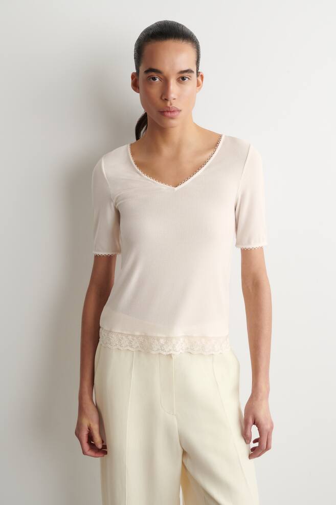 LACE-TRIMMED RIBBED V-NECK T-SHIRT - WHITE/DARK BROWN - 1
