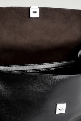 TRULLO FLAP BAG - LEATHER — BLACK 4