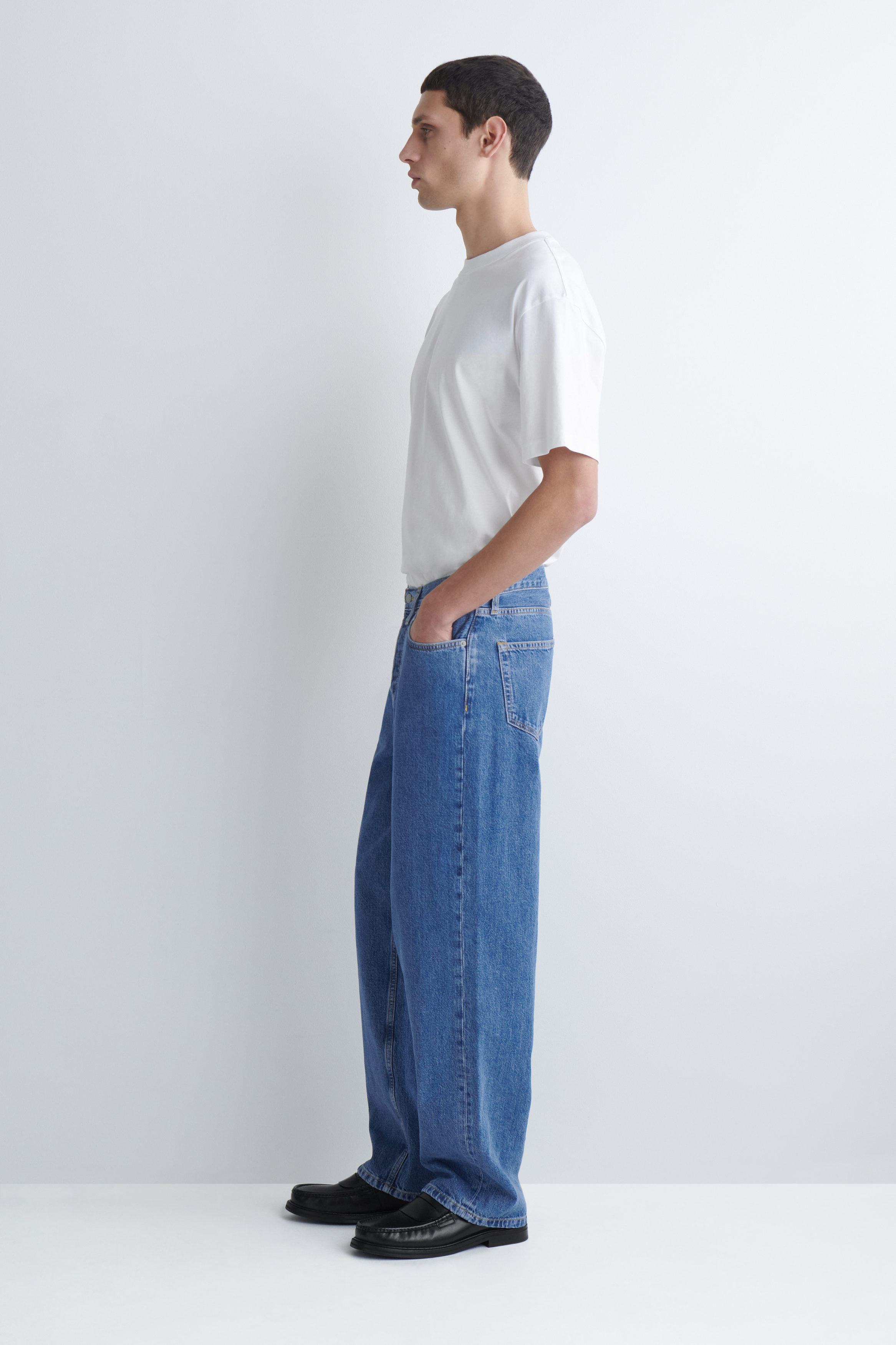 RIDER RELAXED-FIT STRAIGHT-LEG JEANS - MID BLUE | COS US