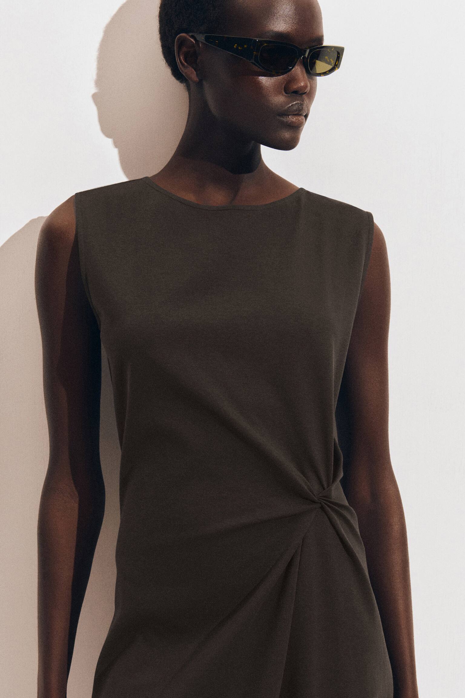 שמלת מידי מבד ג'רז'י עם פיתול - 7