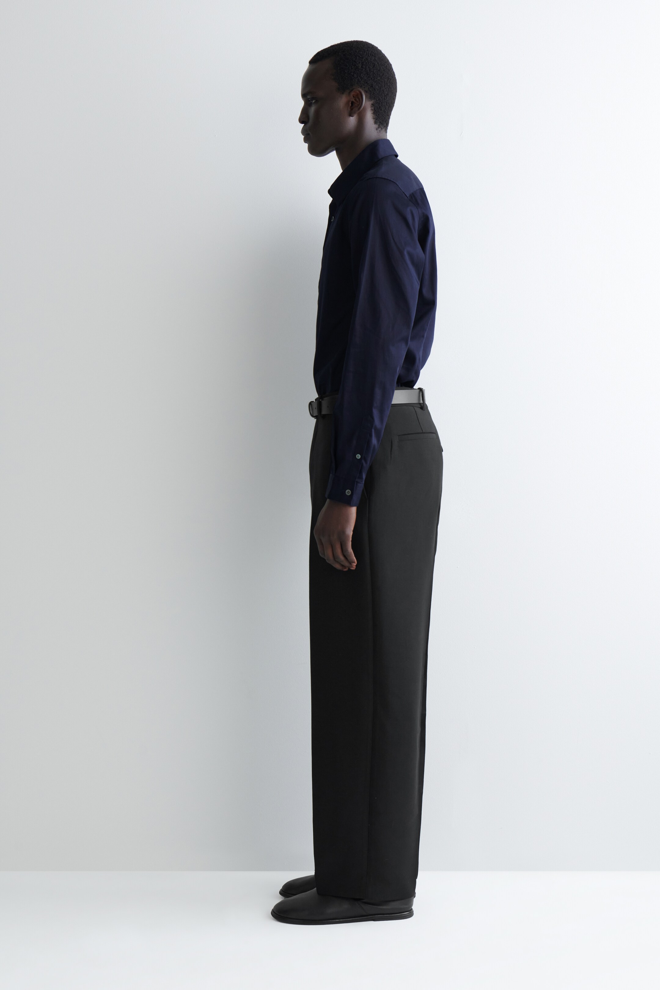Agrandir l'image: CHEMISE HABILLÉE SLIM EN POPELINE - BLEU MARINE - HOMME | H&M CH 4