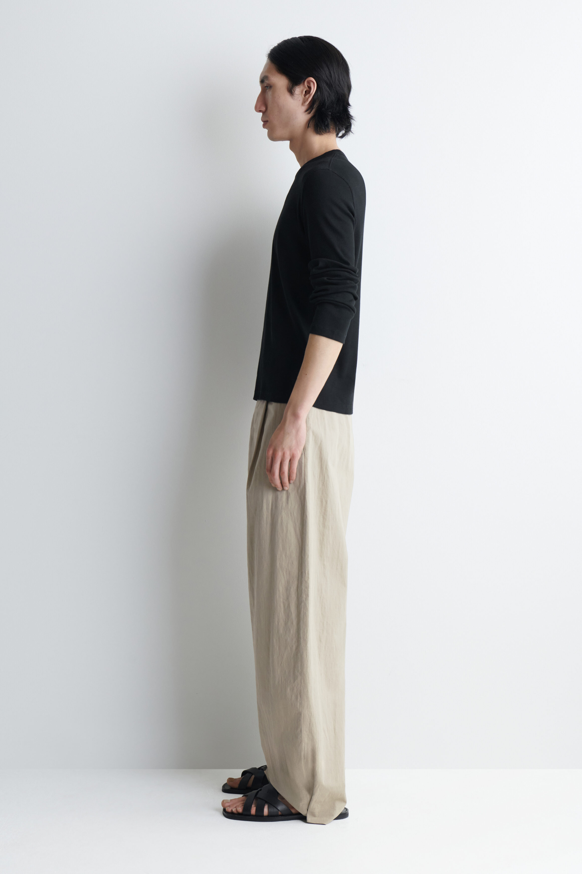 SLIM RIBBED COTTON LONG-SLEEVED T-SHIRT - BLACK | COS US
