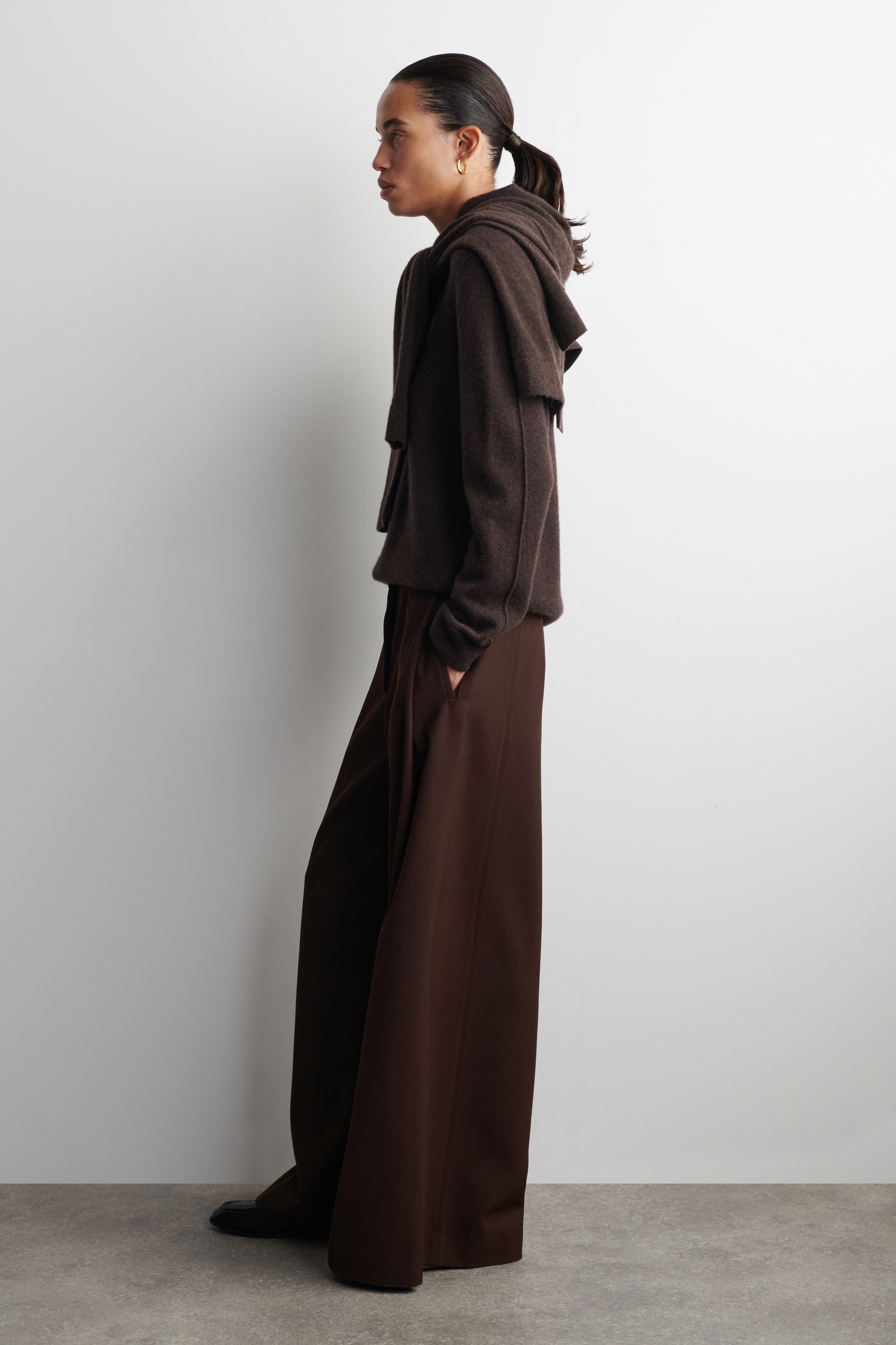 Visualizza immagine più grande: PANTALONI RILASSATI IN MISTO LANA A GAMBA LARGA - BORDEAUX - DONNA | H&M IT 3