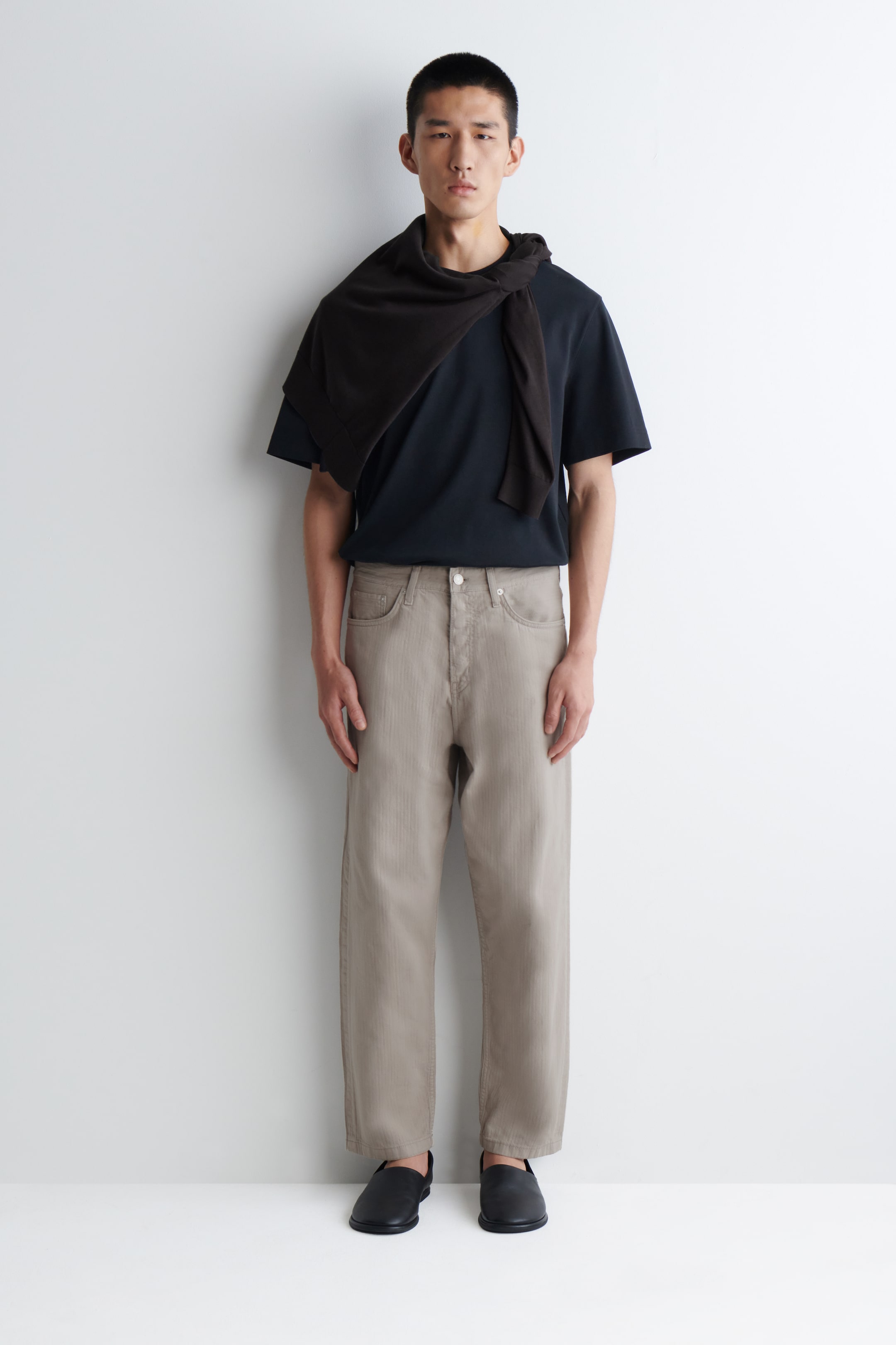 Visualizza immagine più grande: JEANS DOME A GAMBA DRITTA - TALPA / SPIGATO - UOMO | H&M IT 1
