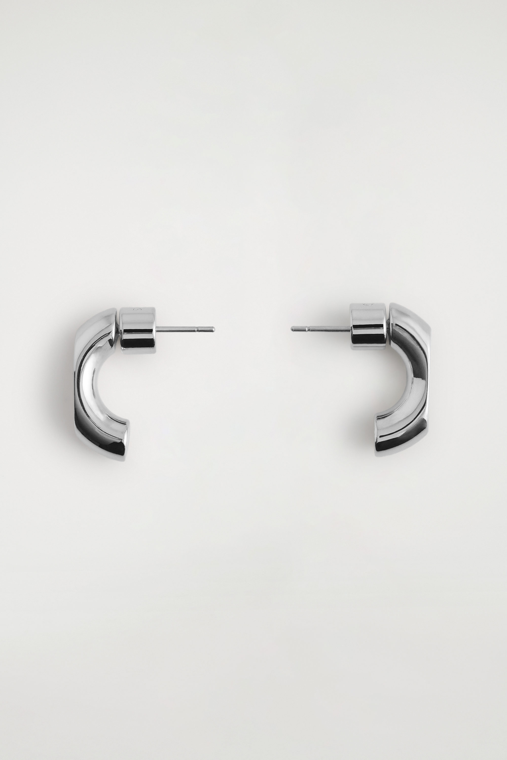 【もんくん】cootie - Engraved Hoop Earring earings.jpg?itok=dX9RwMq0