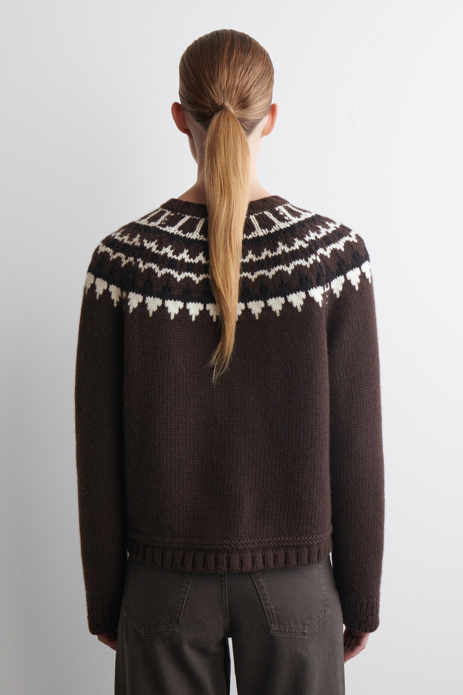 FAIR ISLE GYAPJÚ-KASMÍR KARDIGÁN - BROWN / WHITE - 4