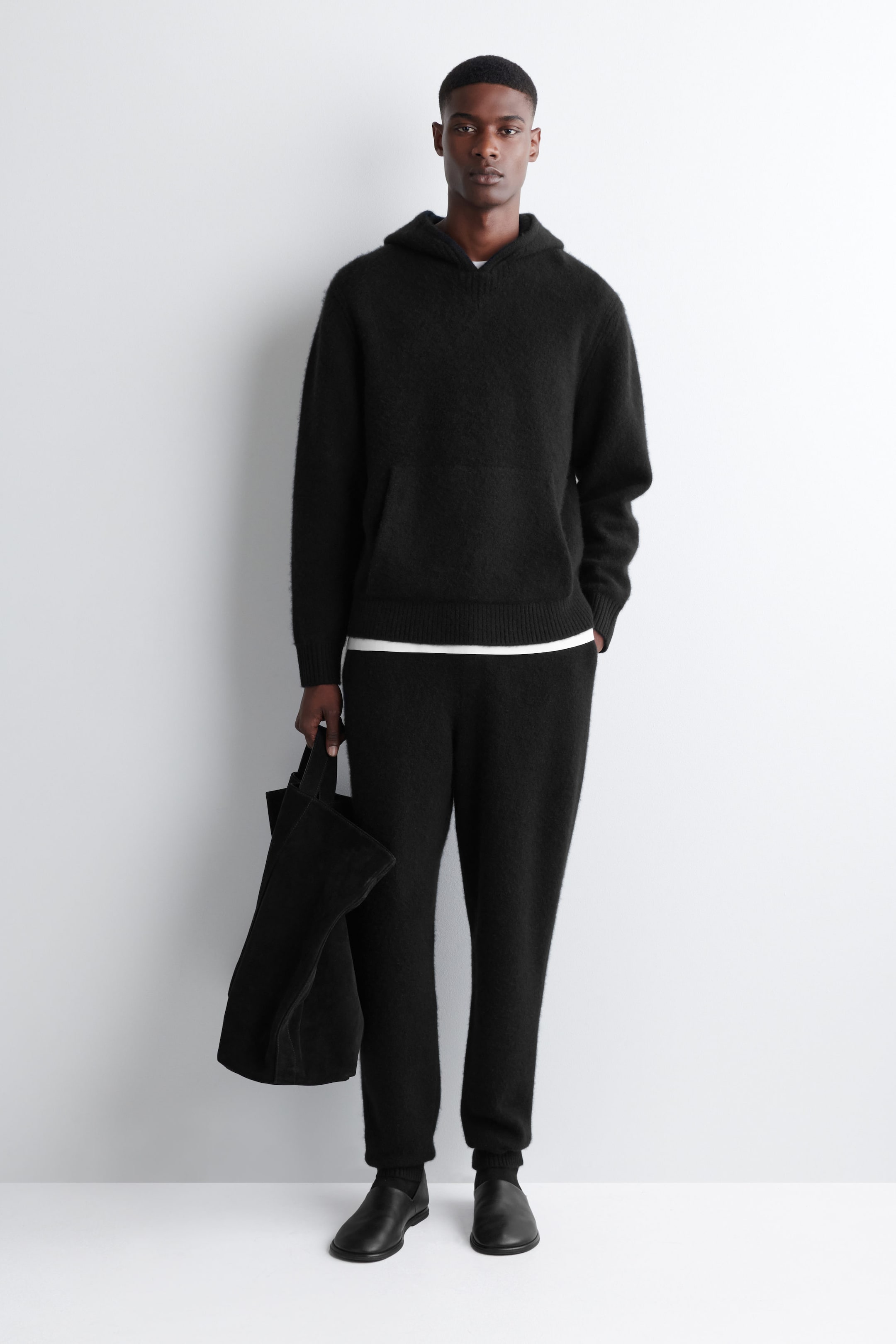 SWEAT À CAPUCHE EN CACHEMIRE BOUILLI