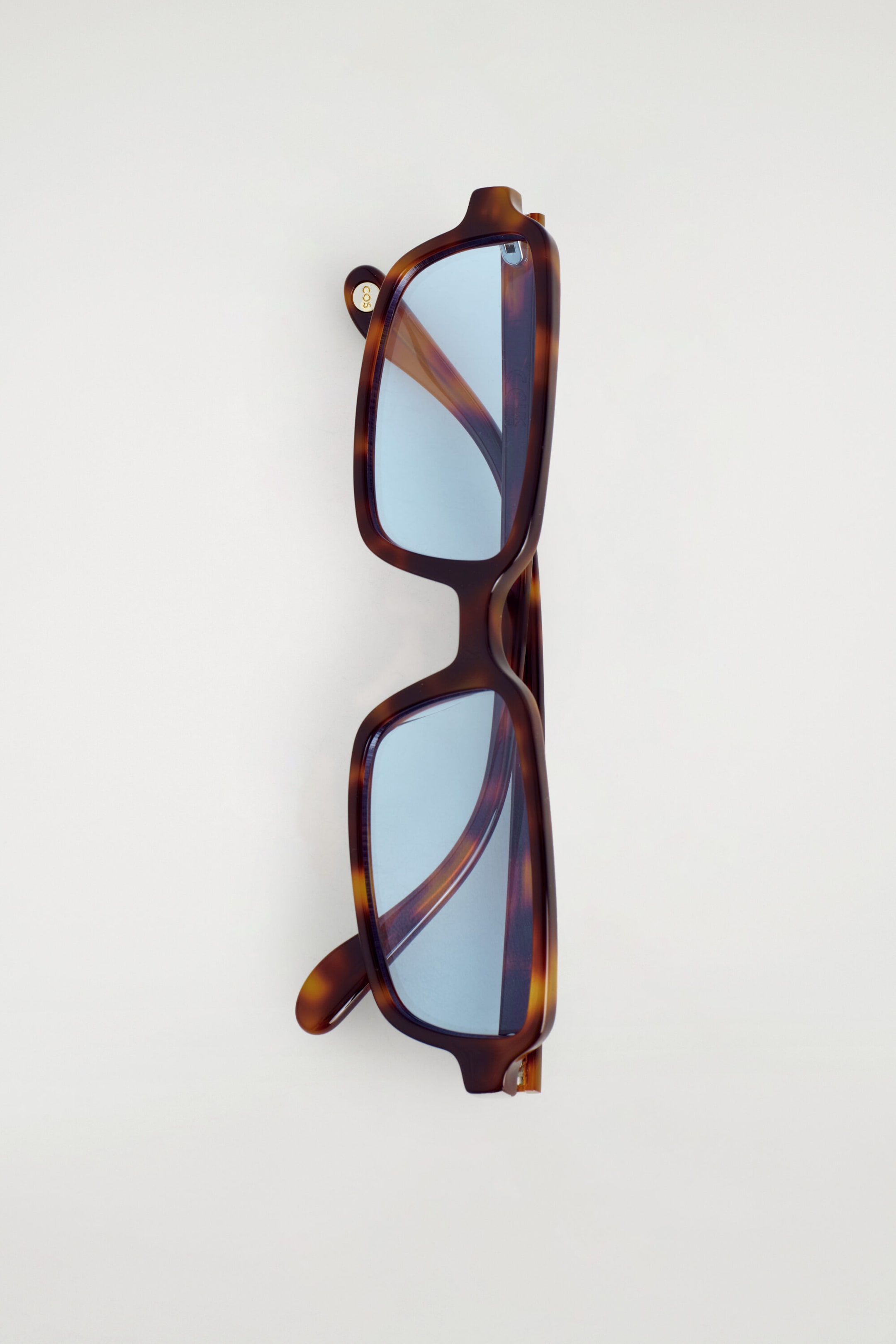 StillMedia/DescriptiveDetail