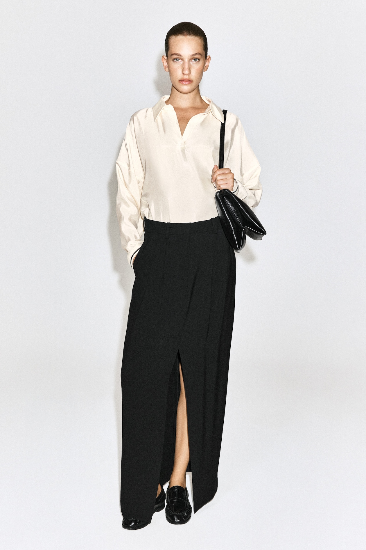 CONTRAST-TIPPED SCULPTED OPEN-COLLAR SHIRT — IVORY