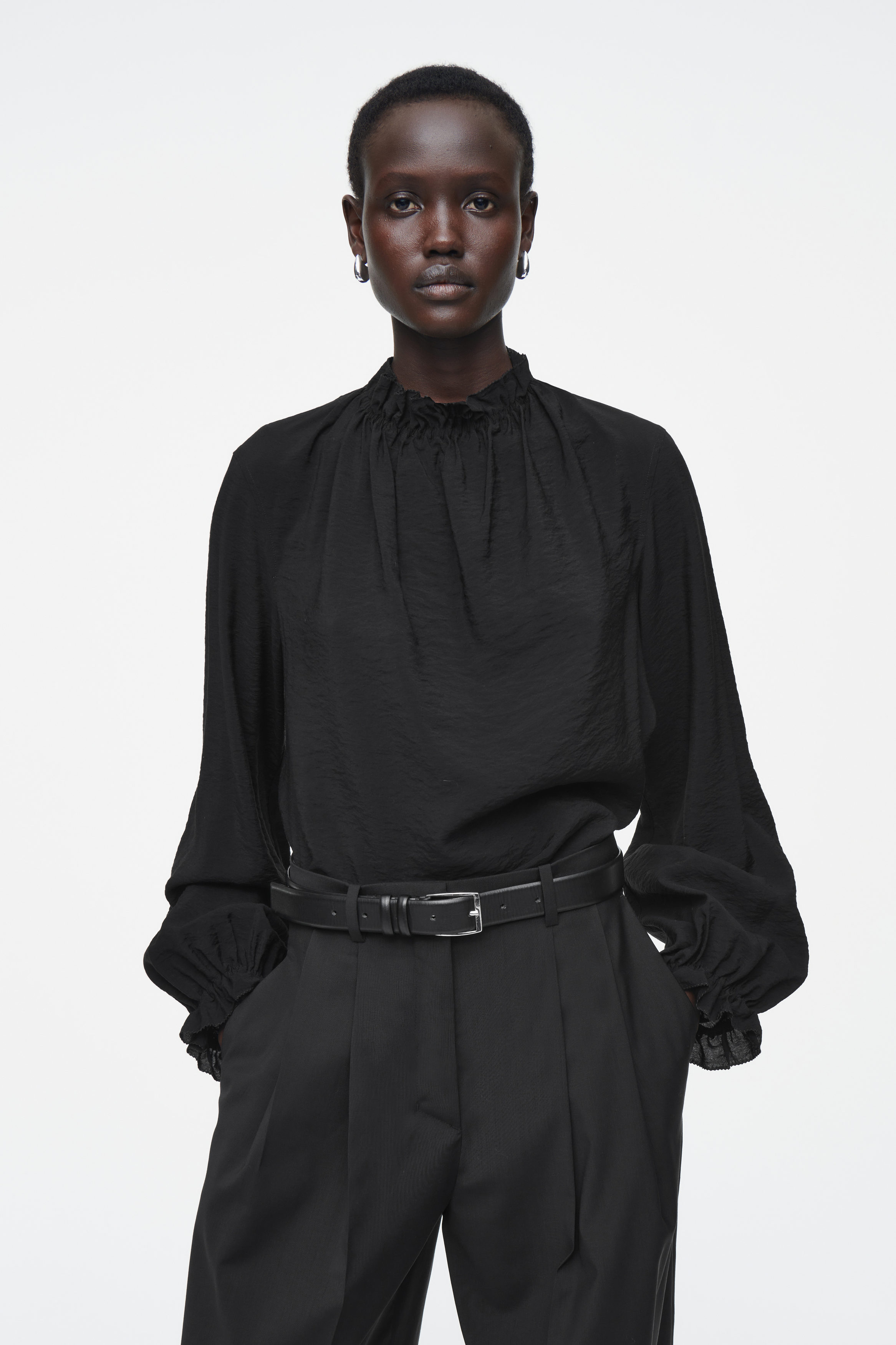トップス humoresque high neck blouse black RUFFLED HIGH-NECK BLOUSE - BLACK | COS