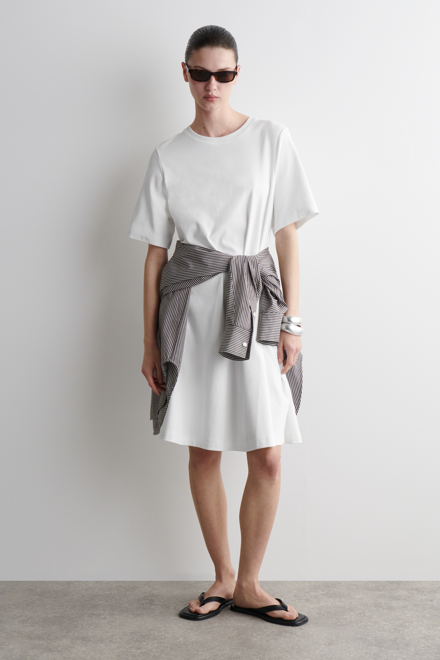 A-LINE MINI T-SHIRT DRESS - WHITE/RED/BLACK