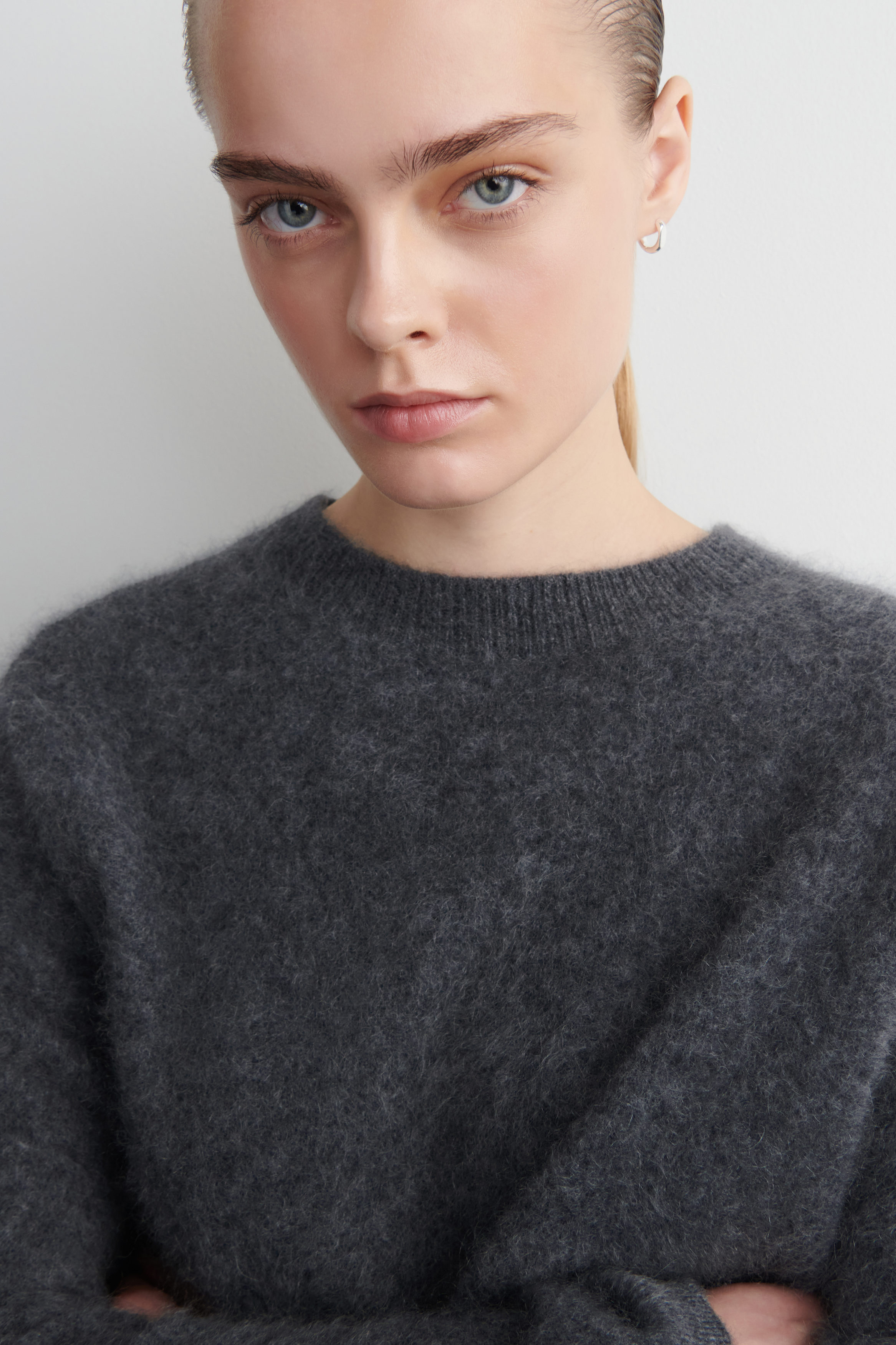 BRUSHED-CASHMERE CREW-NECK SWEATER - DARK GRAY | COS US