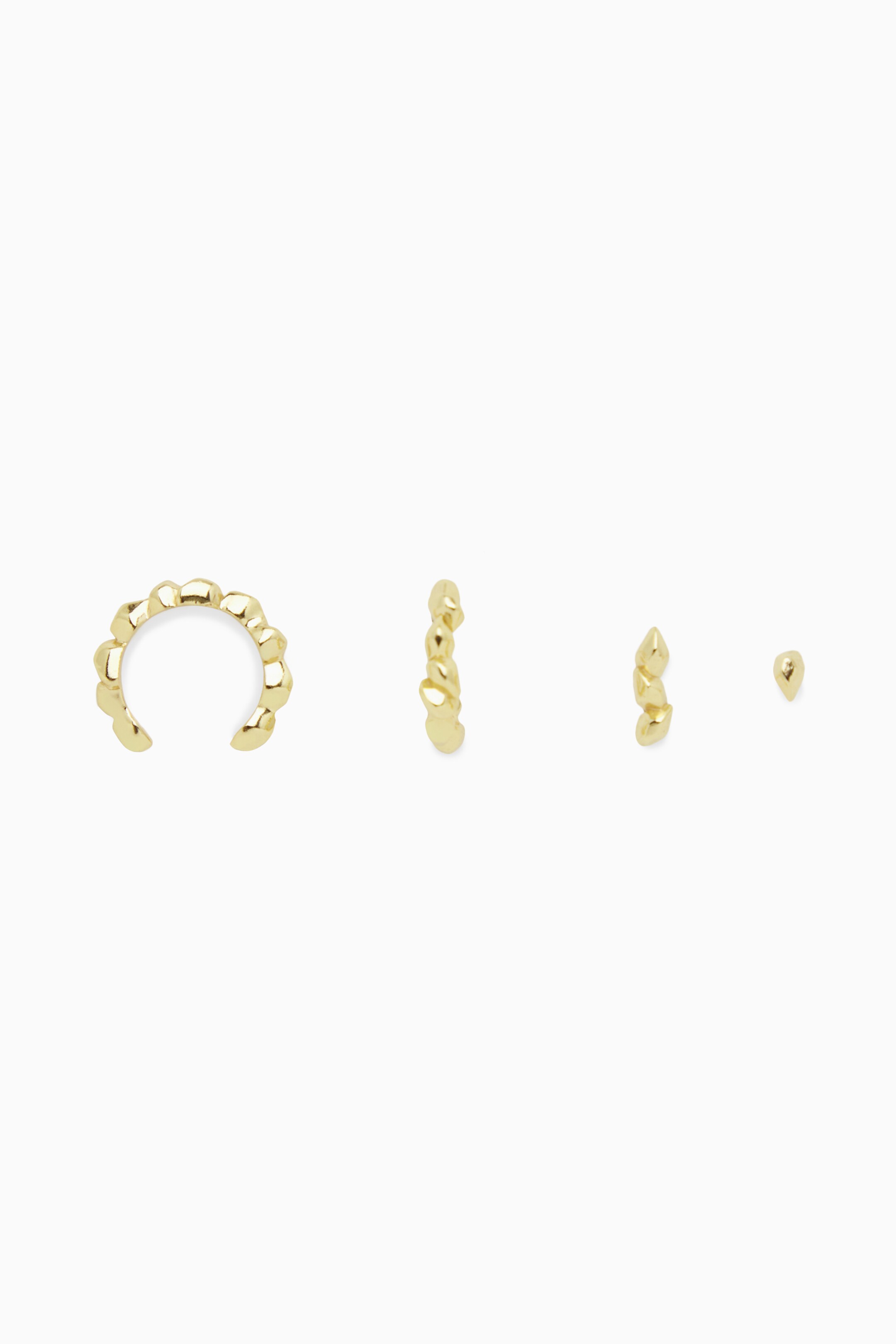 Se større billede: SET OF FOUR GOLD-PLATED EARRINGS - GOLD - DAME | H&M DK 1