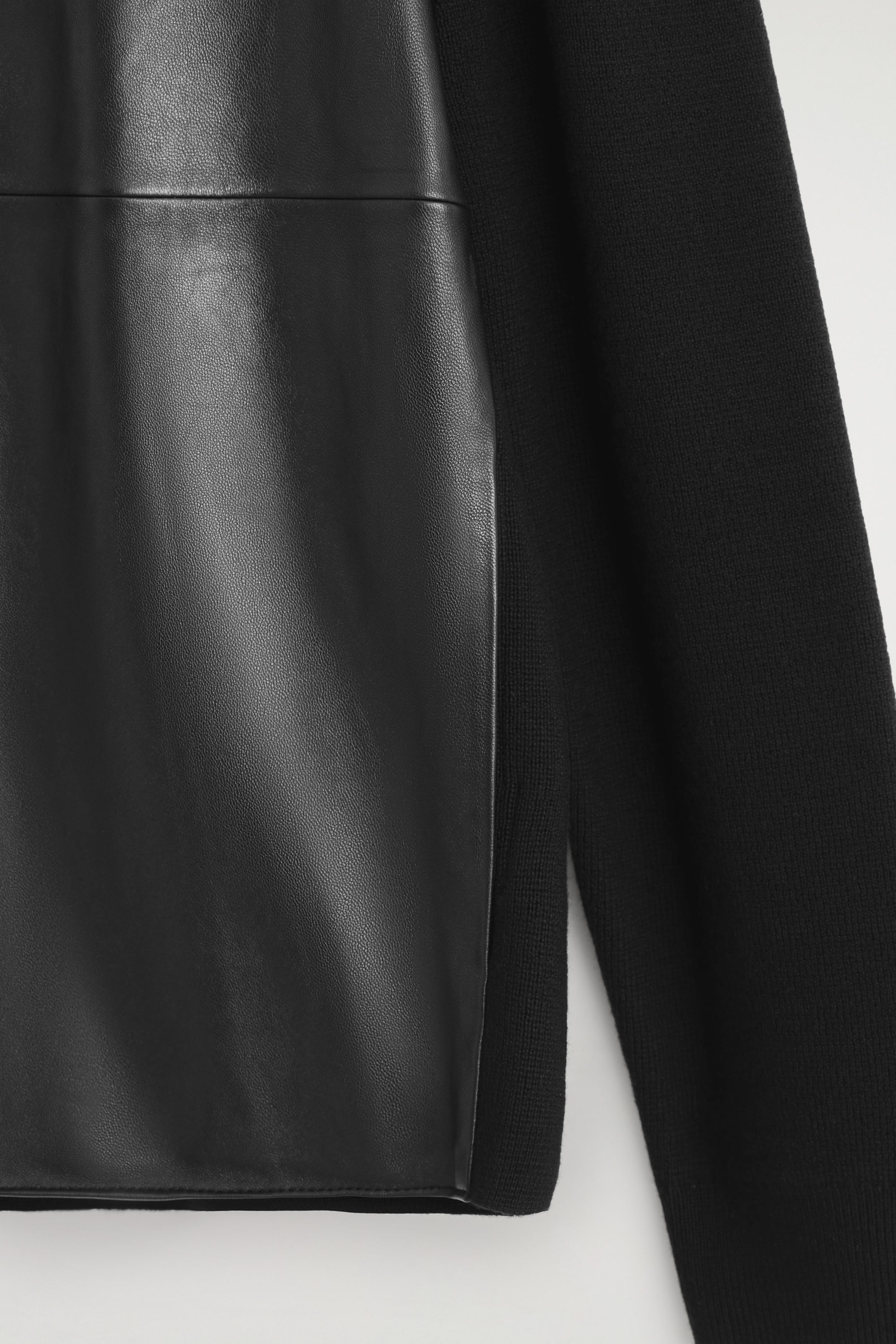 StillMedia/DescriptiveDetail