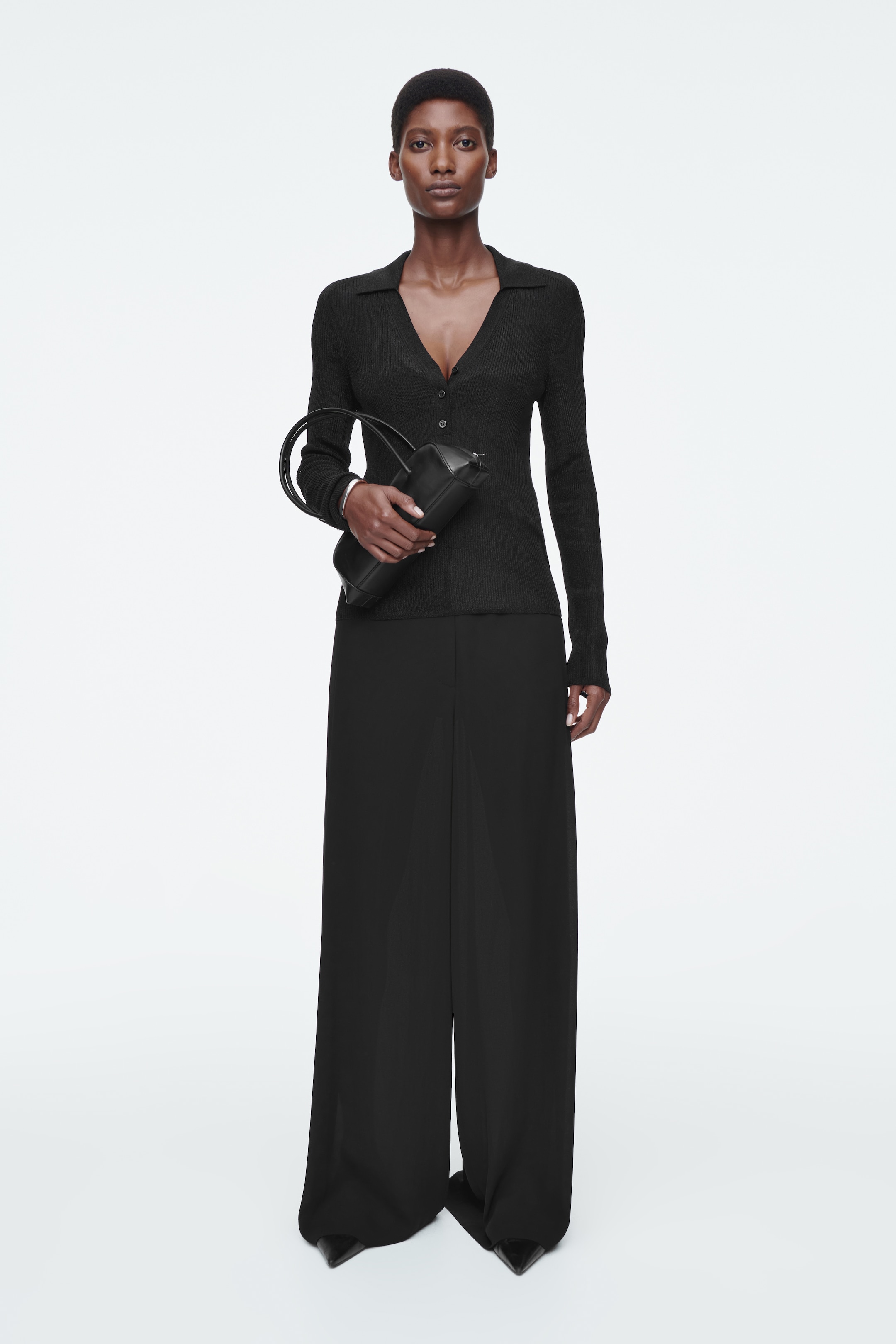 Agrandir l'image: POLO CÔTELÉ SCINTILLANT - NOIR - FEMME | H&M CH 2