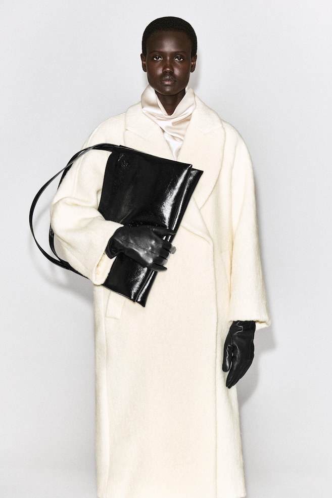 CASHMERE WOOL-LINED LEATHER GLOVES — BLACK