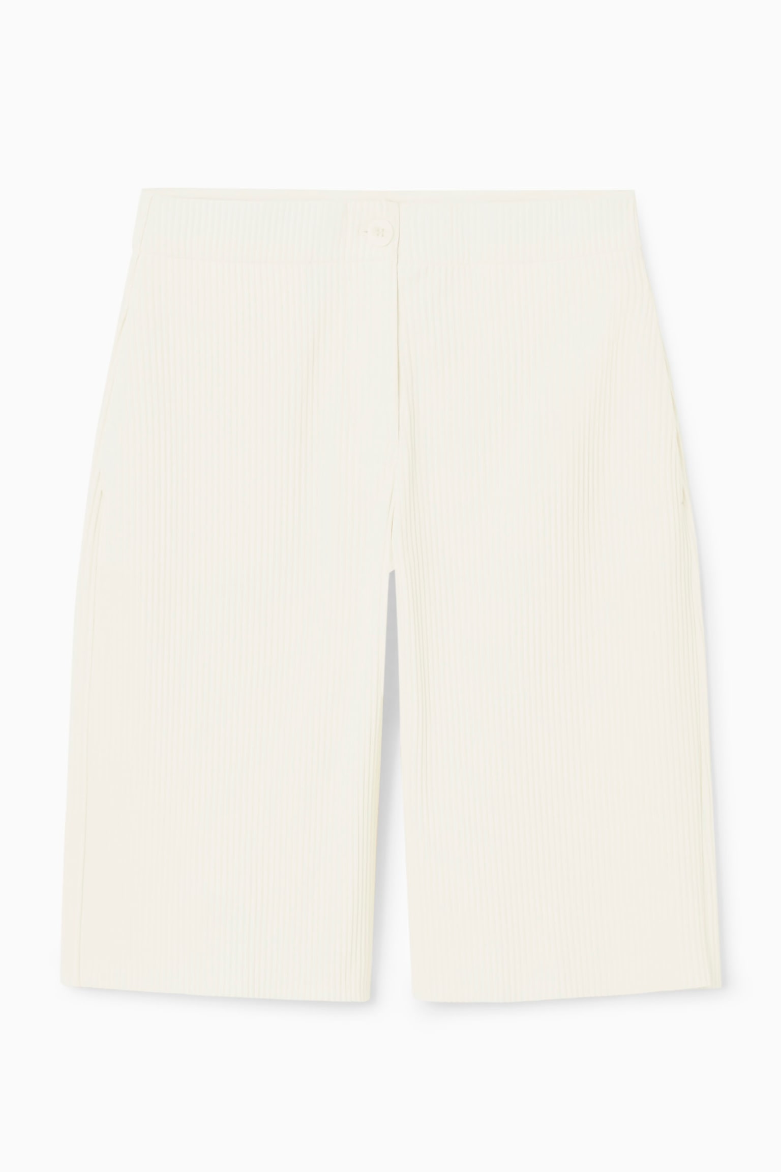 PLEATED BERMUDA SHORTS - IVORY/BLACK