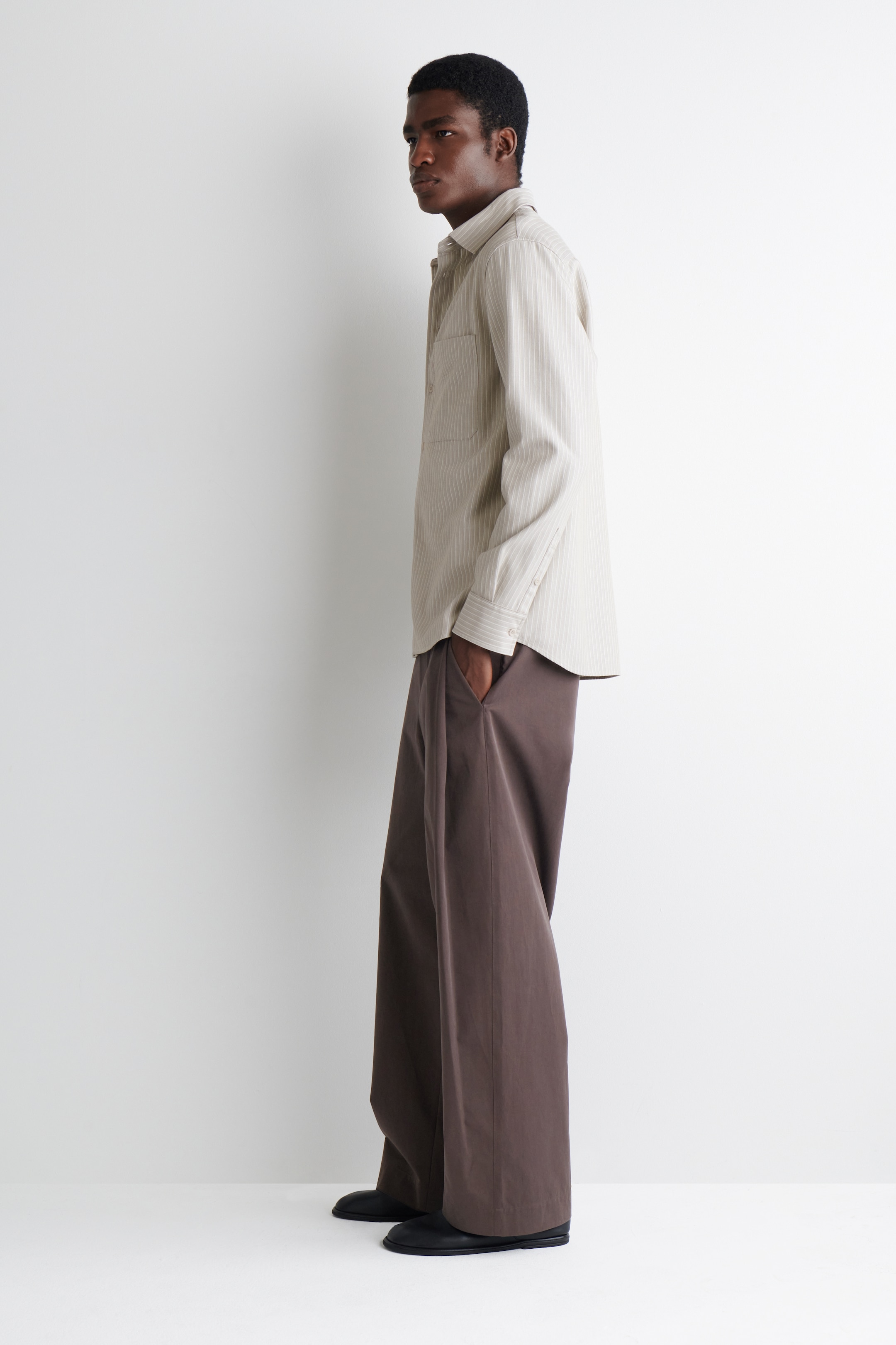 View larger image: RELAXED TWILL SHIRT - MOLE / STRIPED - Men | H&M GB 3