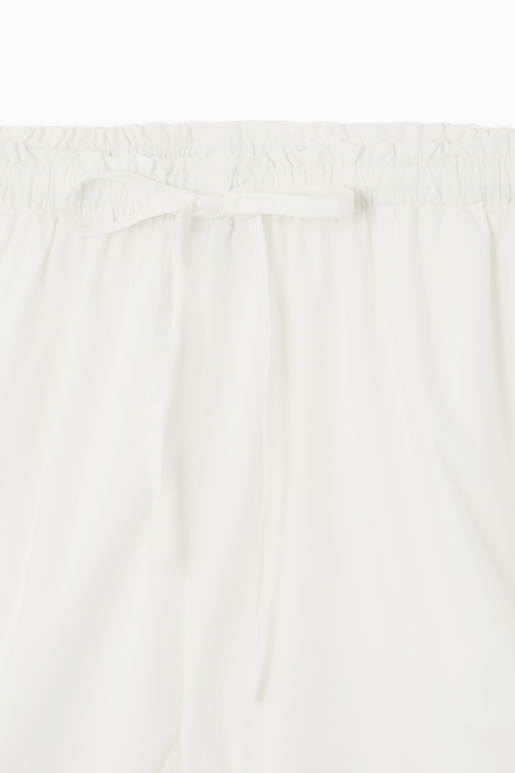 Ingrandisci l'immagine: GATHERED DRAWSTRING SHORTS - WHITE - DONNA | H&M CH 2