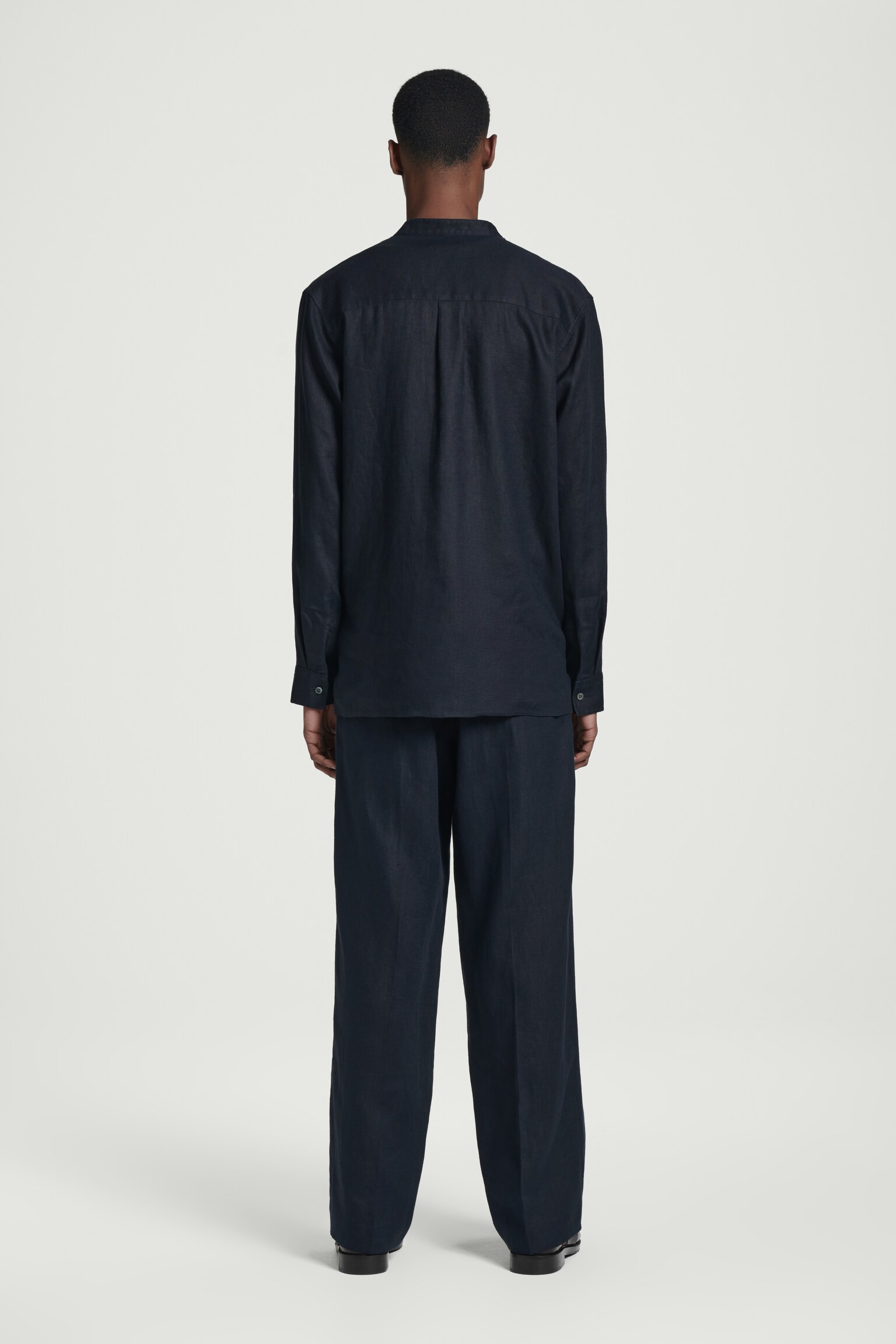 CHEMISE À COL OFFICIER EN LIN - BLEU MARINE/BLANC - 4