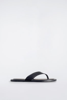 LEATHER FLIP FLOPS — BLACK 4