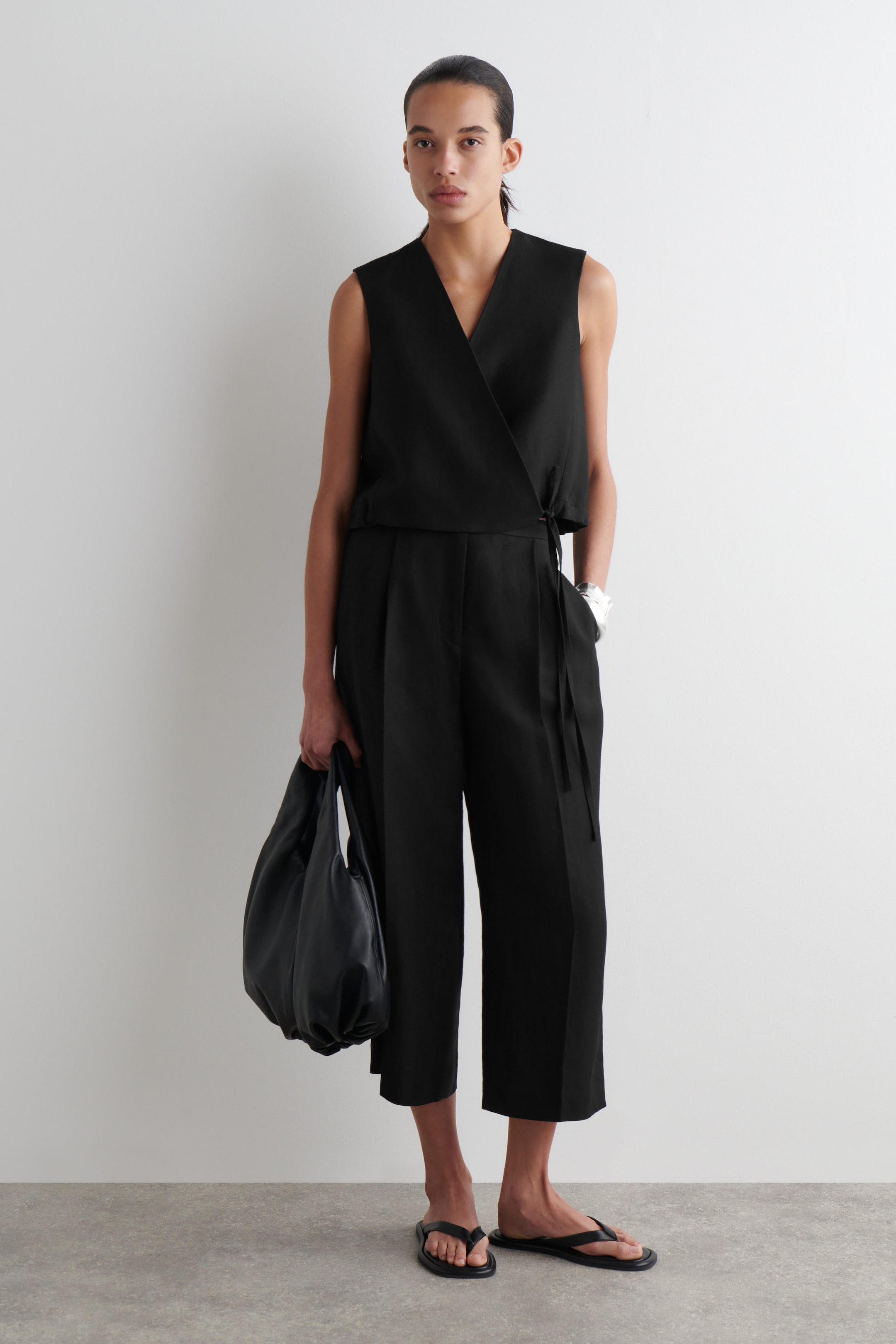 LINEN-BLEND CROPPED STRAIGHT-LEG TROUSERS