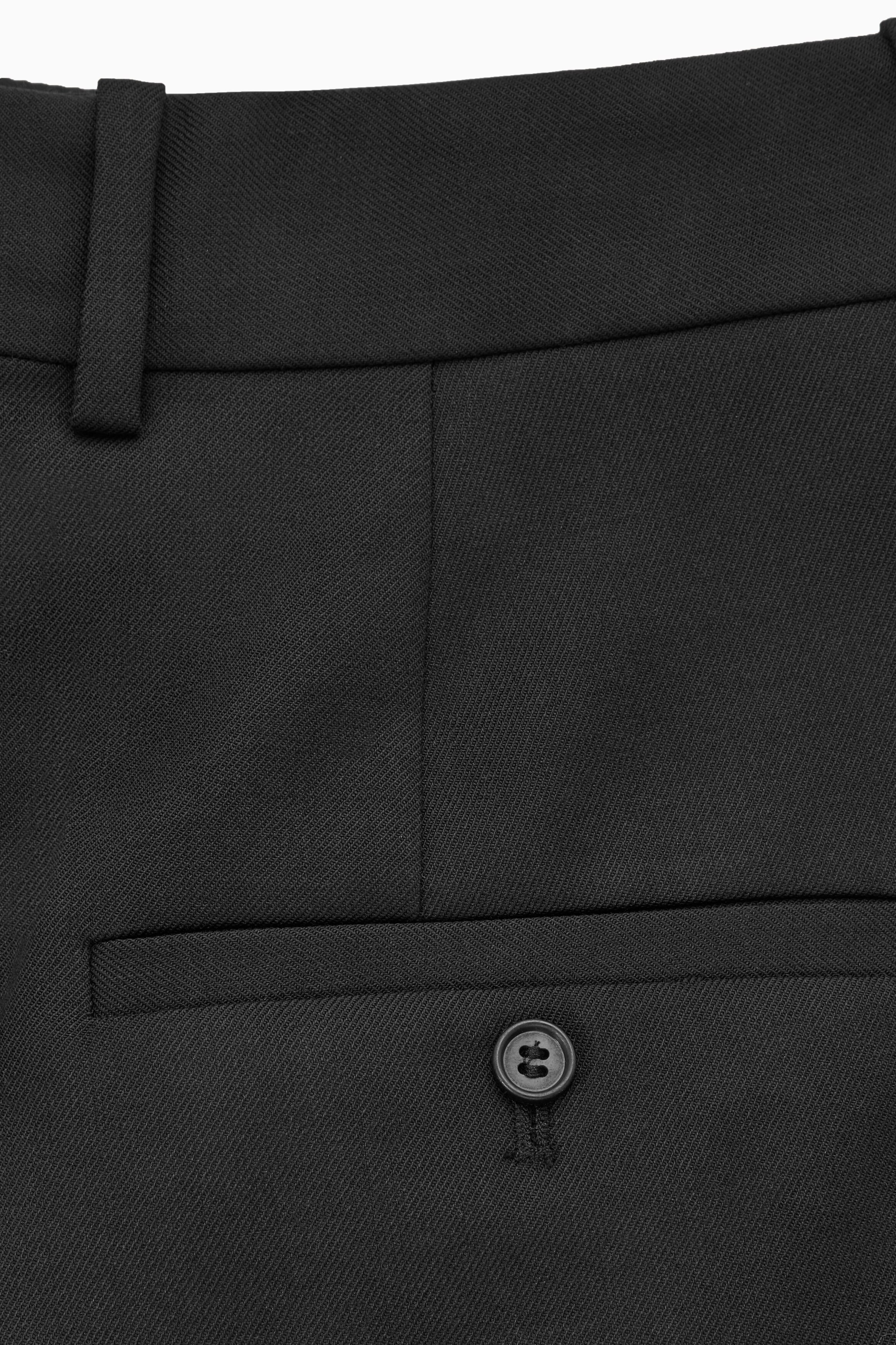 ☆送料・関税込☆SATUR★Aachen Wool Blend Tweed Half Pants★ ☆人気☆【SATUR】☆Aachen Wool Blend Tweed Half Pant.s