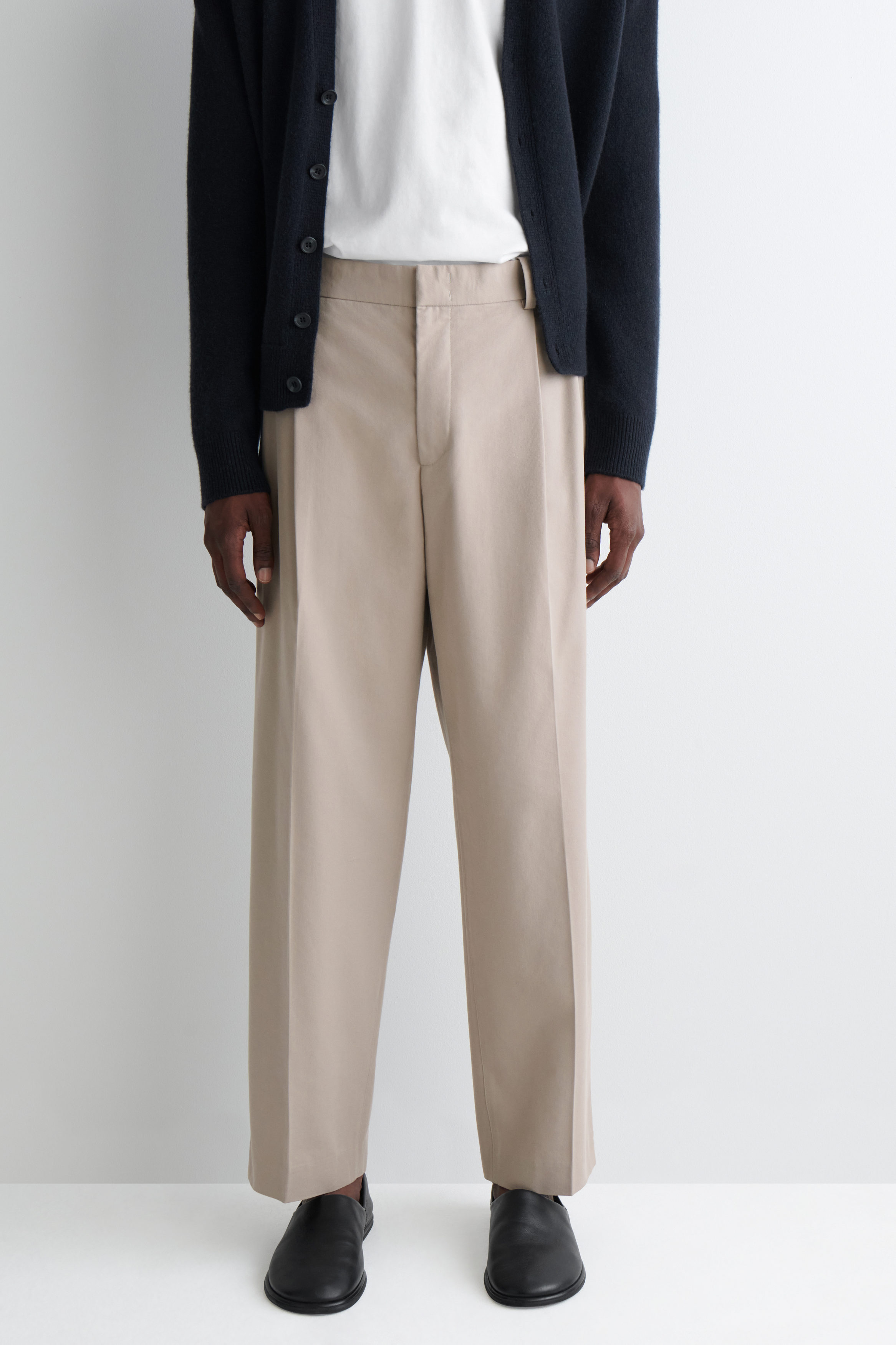 ＜美品＞CINOH / T/W TWILL PANTS STRAIGHT-LEG COTTON-TWILL PANTS - MOLE | COS