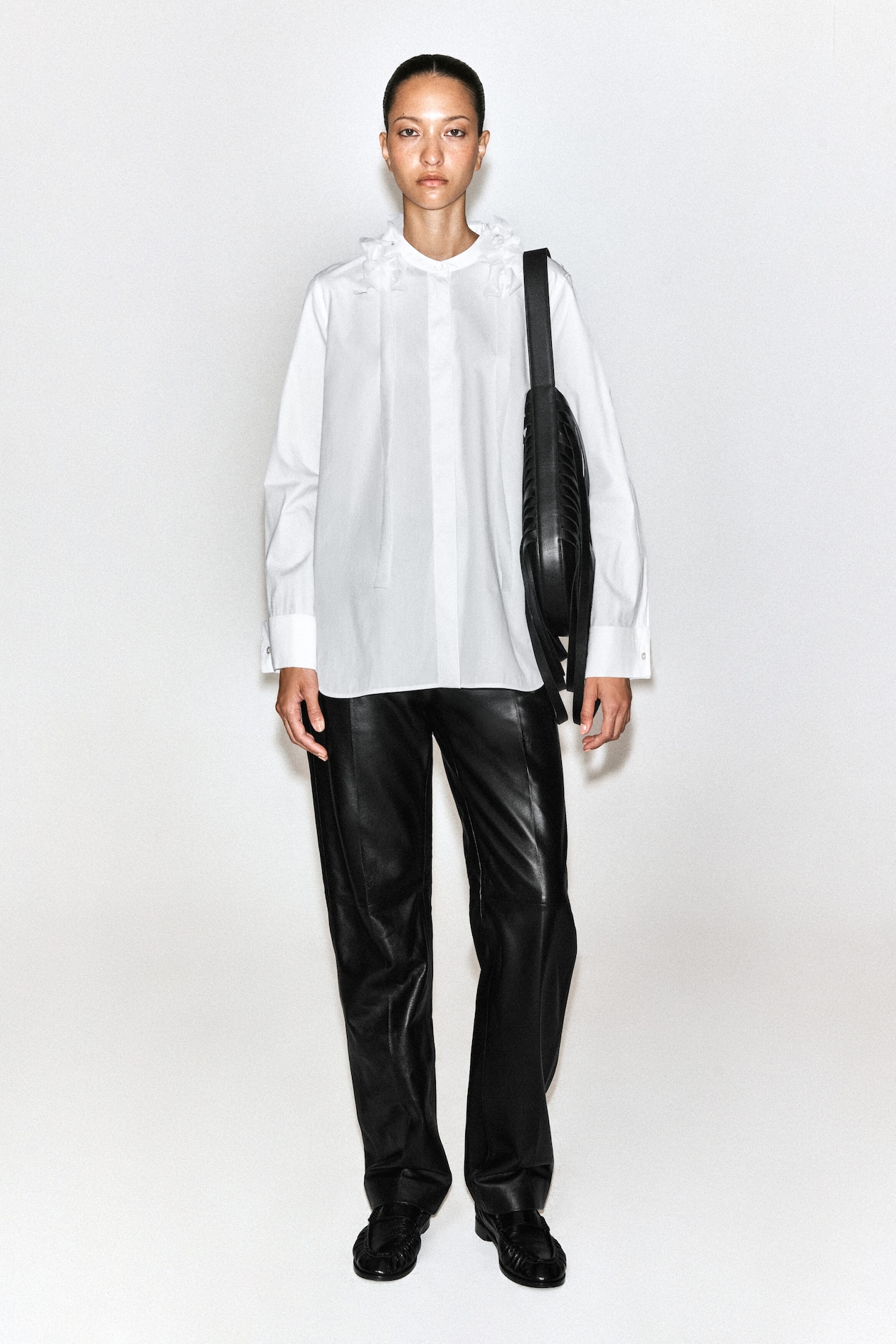 RUFFLED-COLLAR COTTON-SILK SHIRT — CHALK