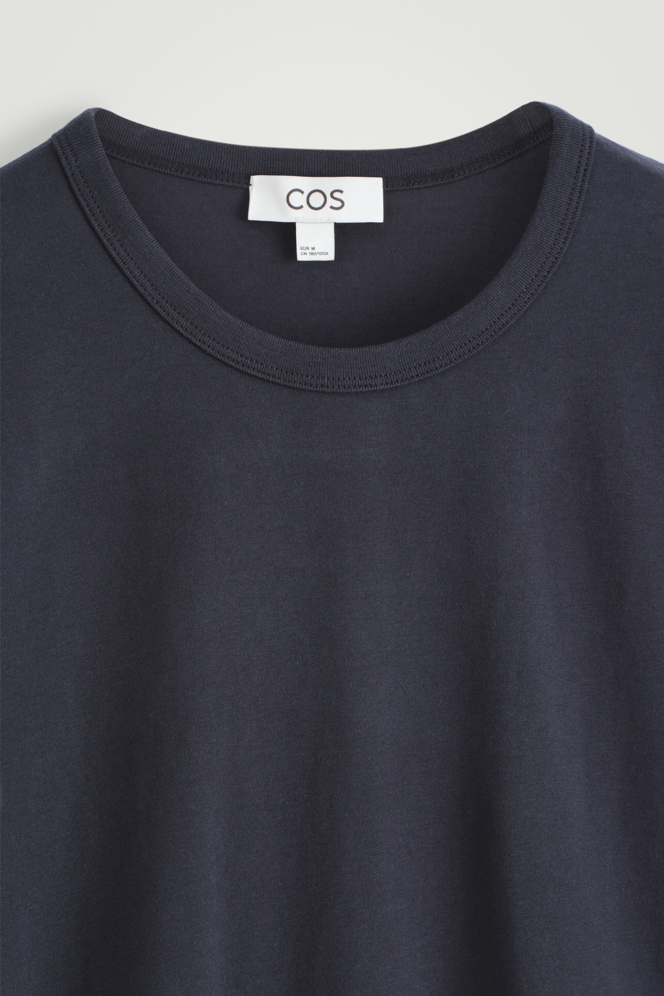 Zobacz większy obraz: T-SHIRT ZE SZCZOTKOWANEJ BAWEŁNY - GRANATOWY - ON | H&M PL 7