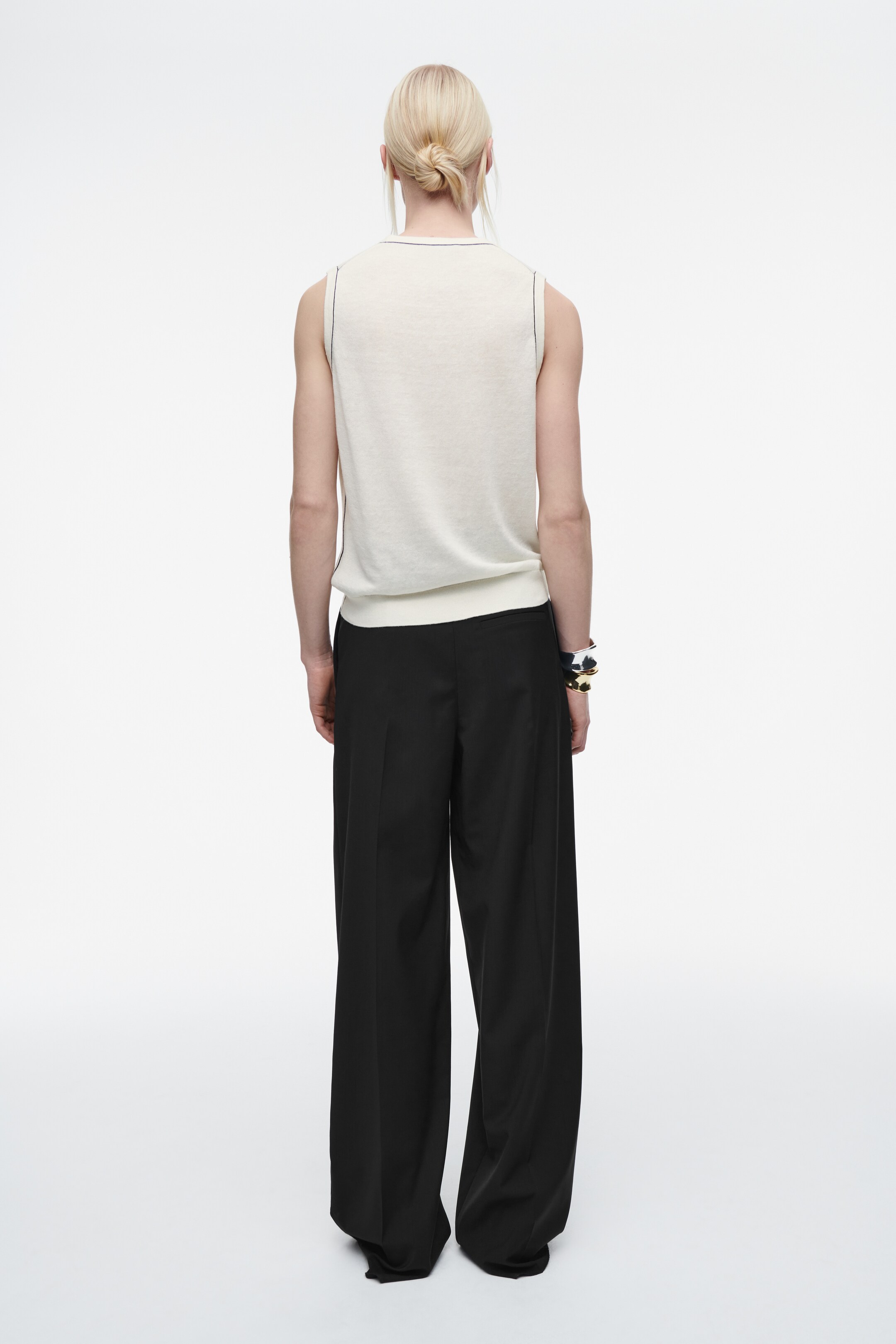 Zobrazit větší obrázek: MERINO VLNA-LEN SMĚS TÍLKO - KRÉMOVÁ - ŽENY | H&M CZ 5