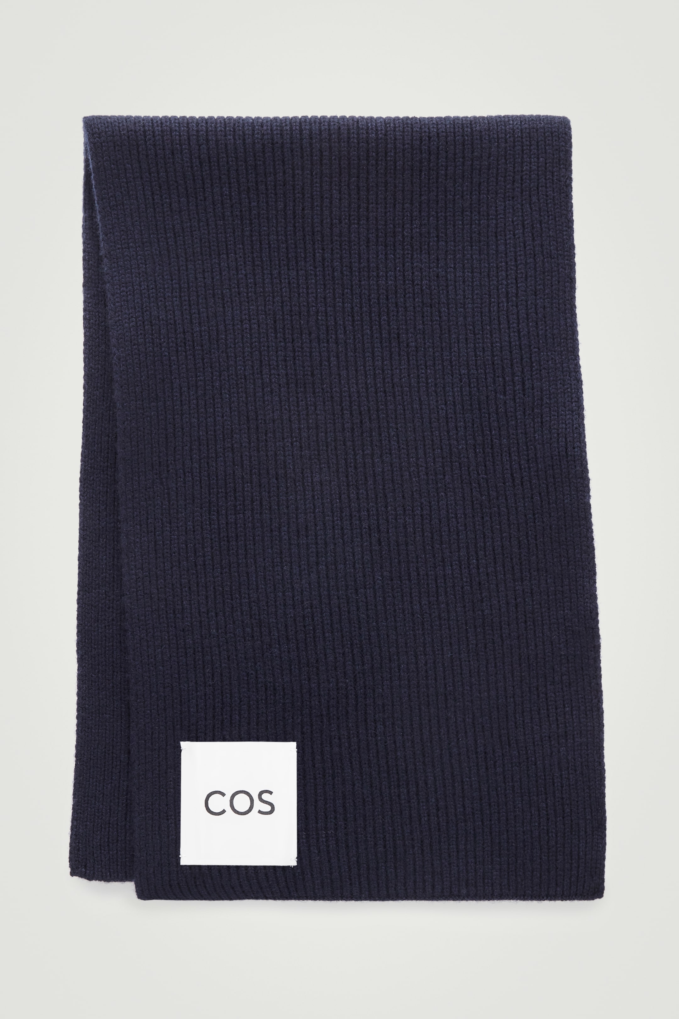 View larger image: RIBBED WOOL AND CASHMERE SCARF - NAVY - Ladies | H&M GB 1