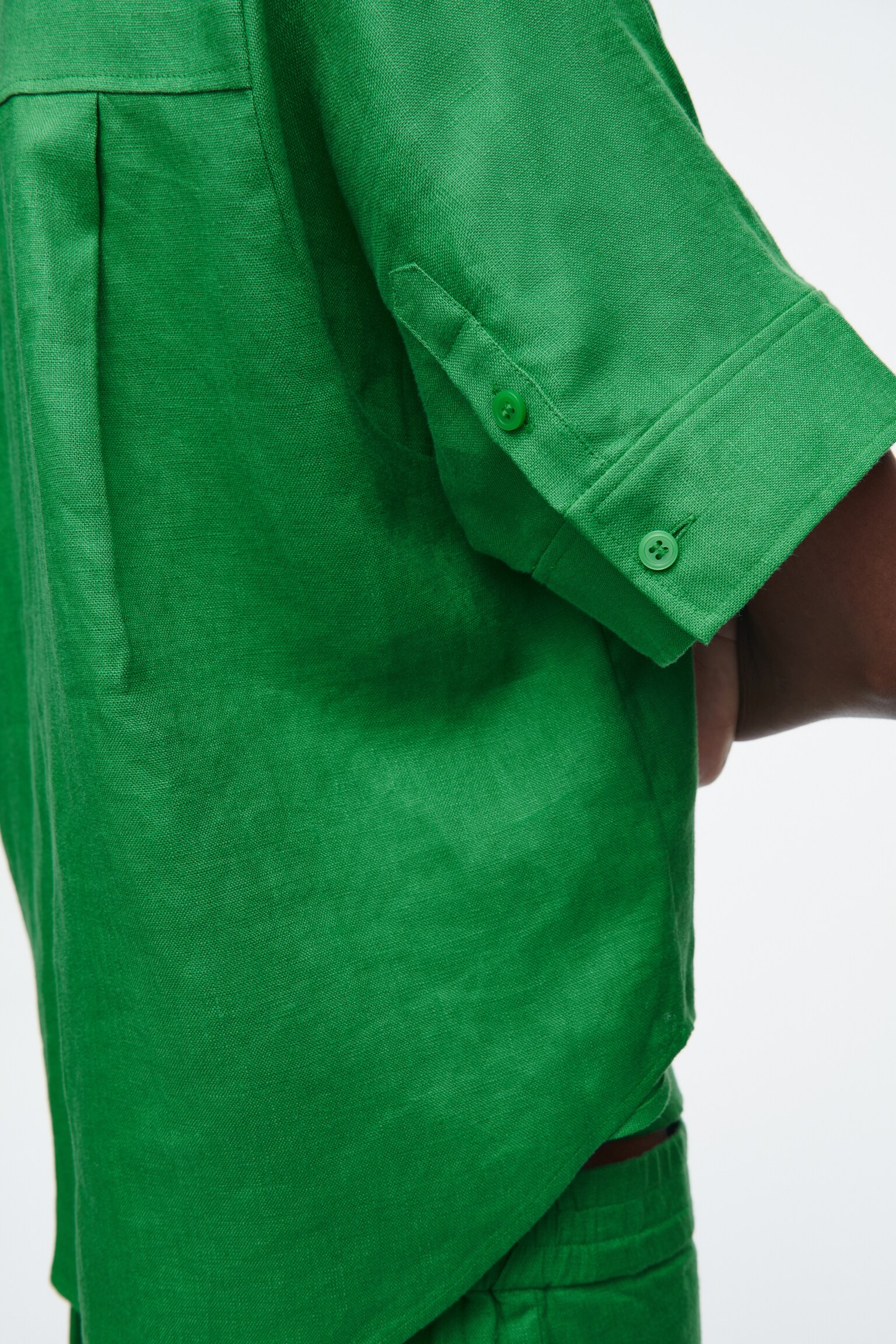 CHEMISE MANCHES COURTES SILHOUETTE CARRÉE EN LIN - VERT/BLANC/BLEU MARINE/JAUNE BEURRE - 6