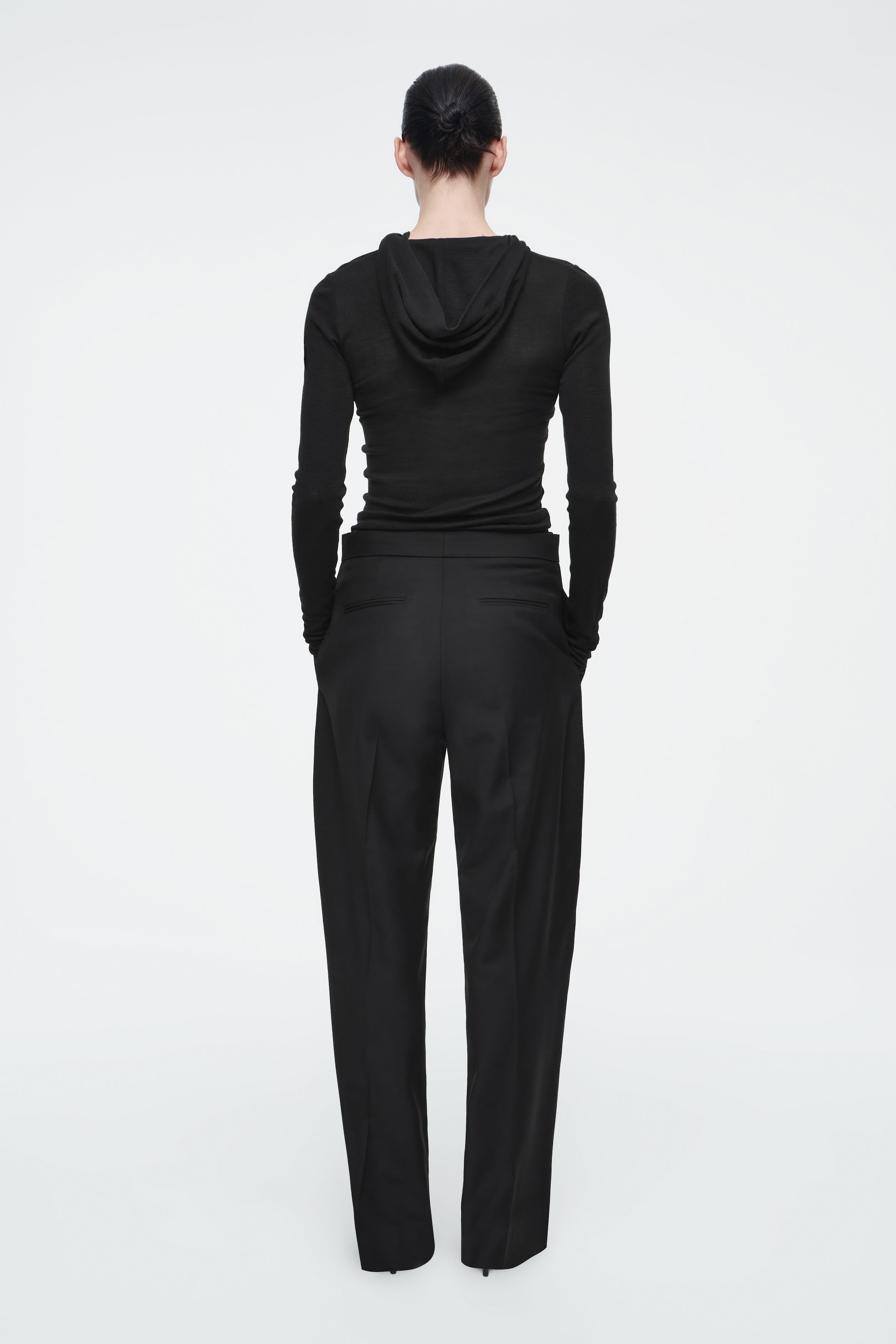 RELAXED WOOL BARREL-LEG PANTS