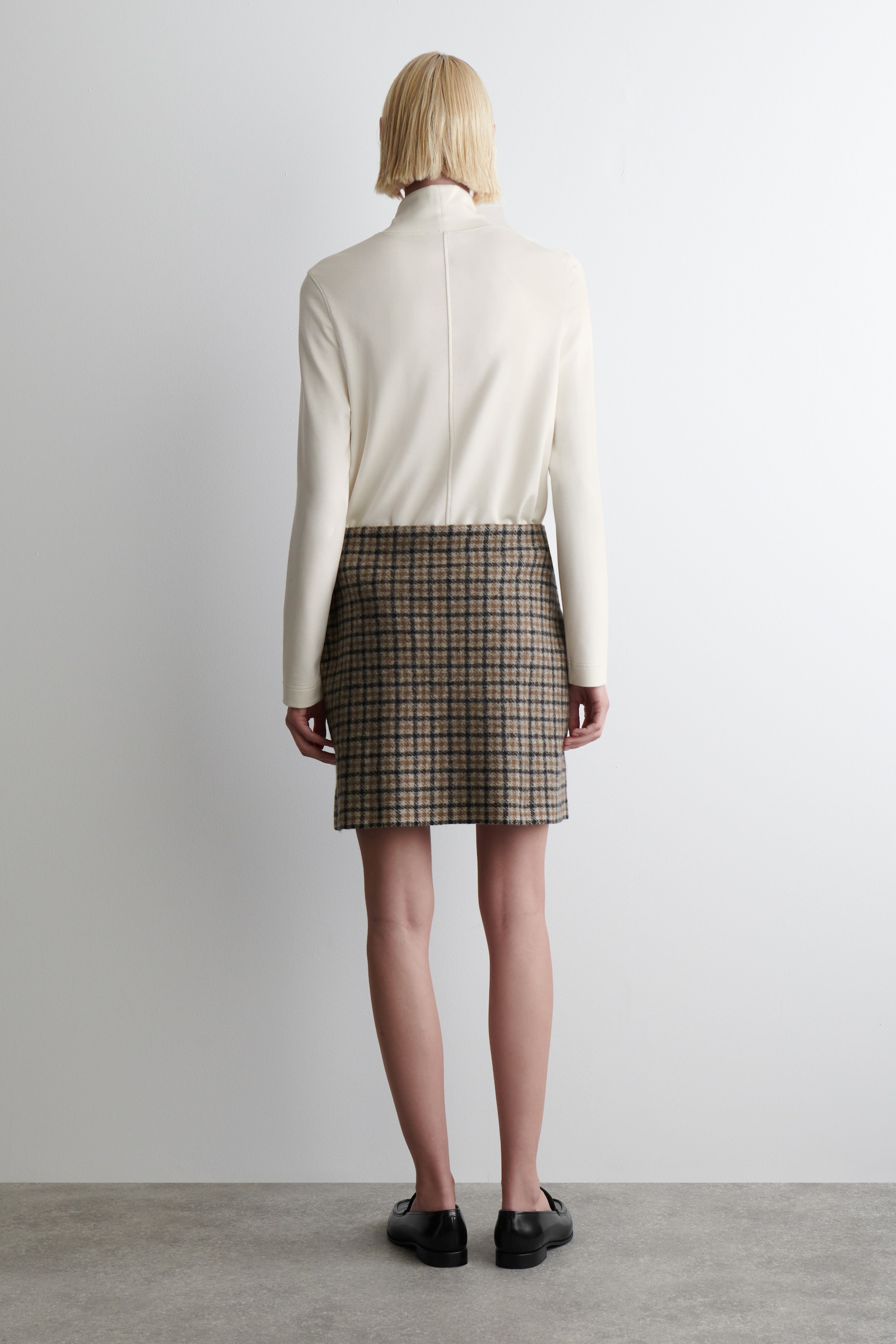 MERINO WOOL MINI SKIRT - BEIGE / CHECKED - 5