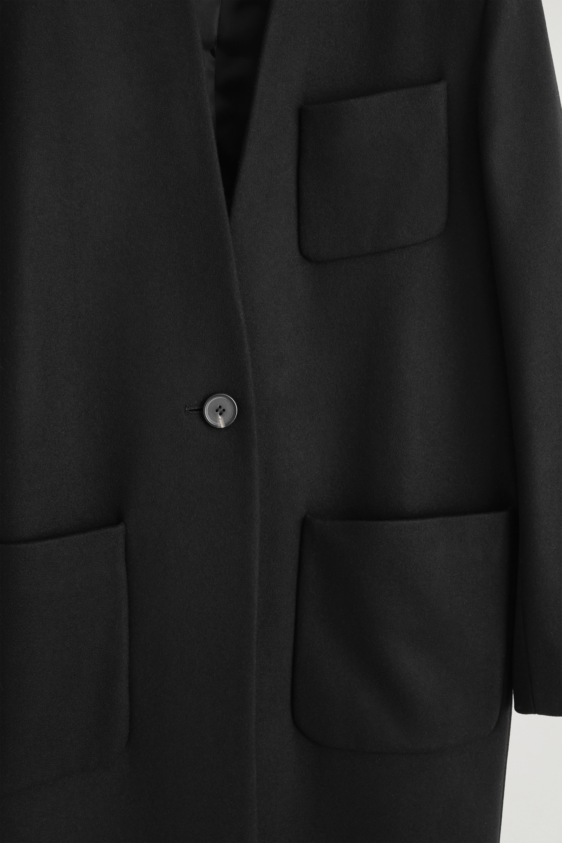 COLLARLESS WOOL-CASHMERE COAT