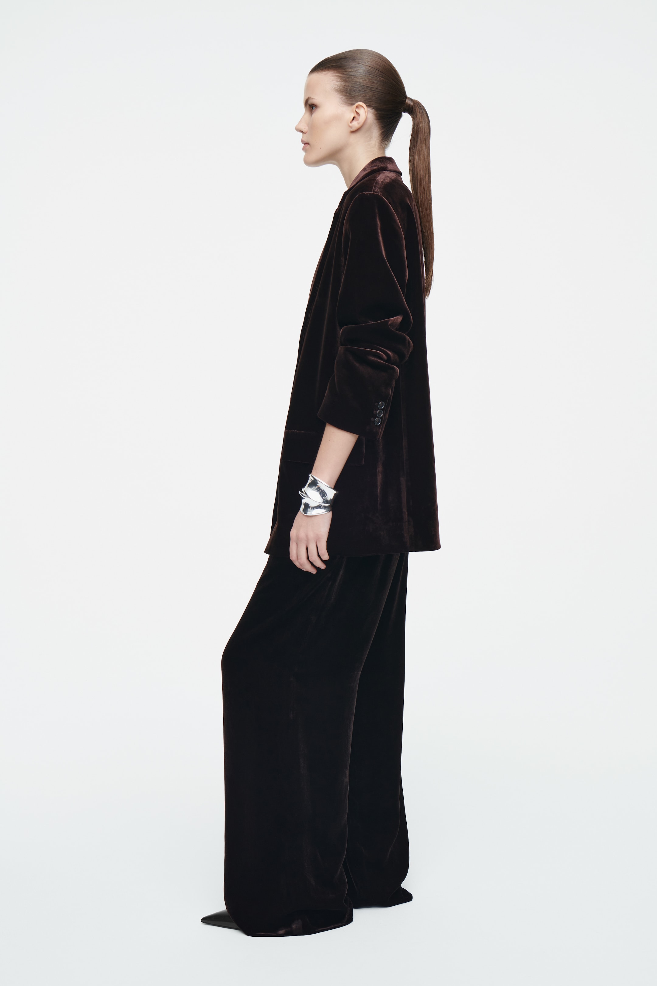 Größeres Bild ansehen: HOSE AUS SAMT AUS SEIDEN-MIX - MAHAGONI - Ladies | H&M DE 3