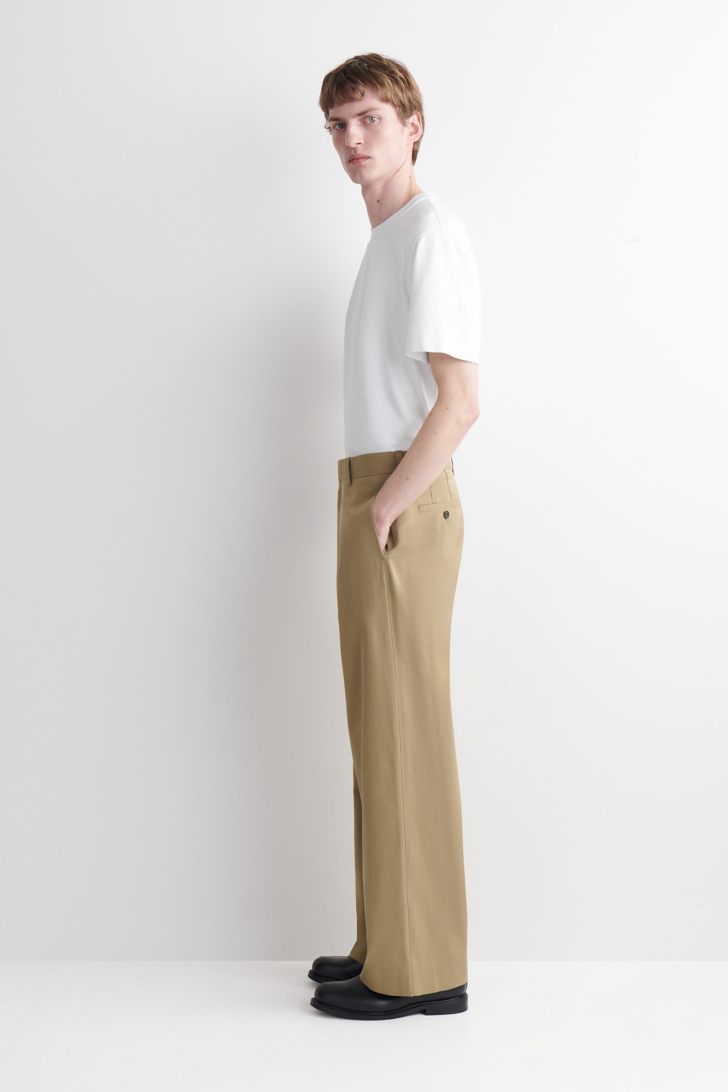 COTTON WIDE-LEG CHINOS - BEIGE | COS
