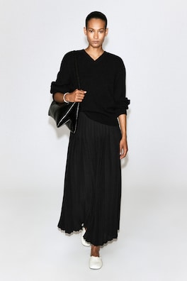 PLEATED CREPE MIDI SKIRT — BLACK 1