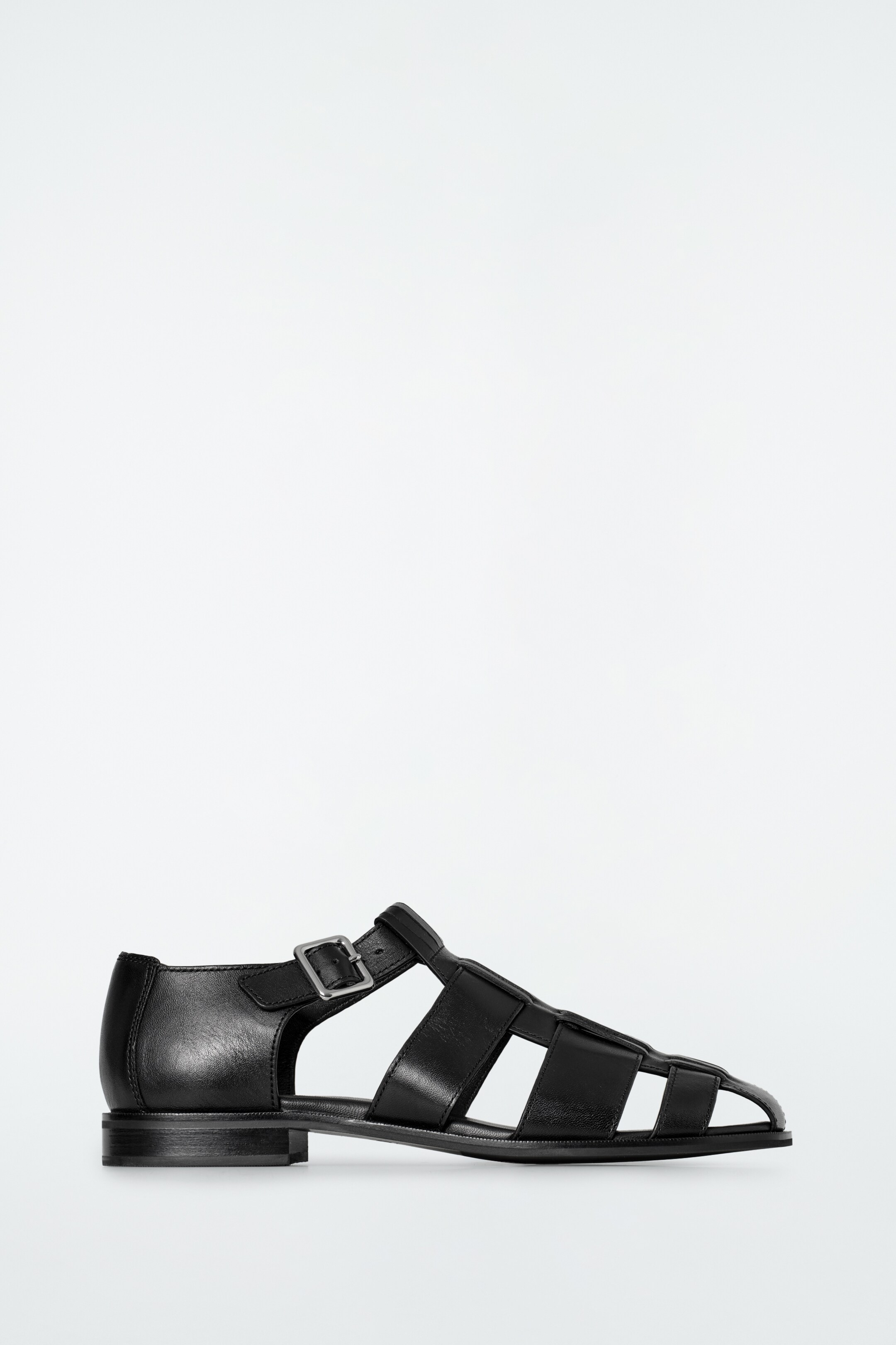Ver imagen más grande: SANDALIAS CANGREJERAS DE PIEL - NEGRO - MUJER | H&M ES 4