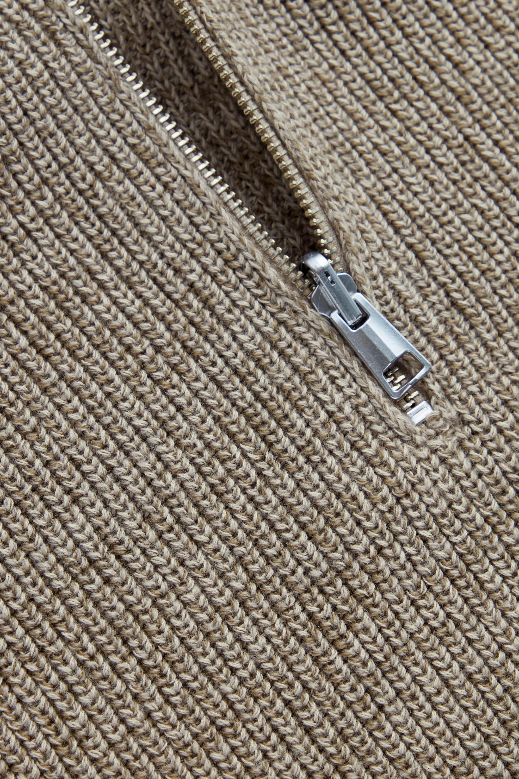 StillMedia/DescriptiveDetail