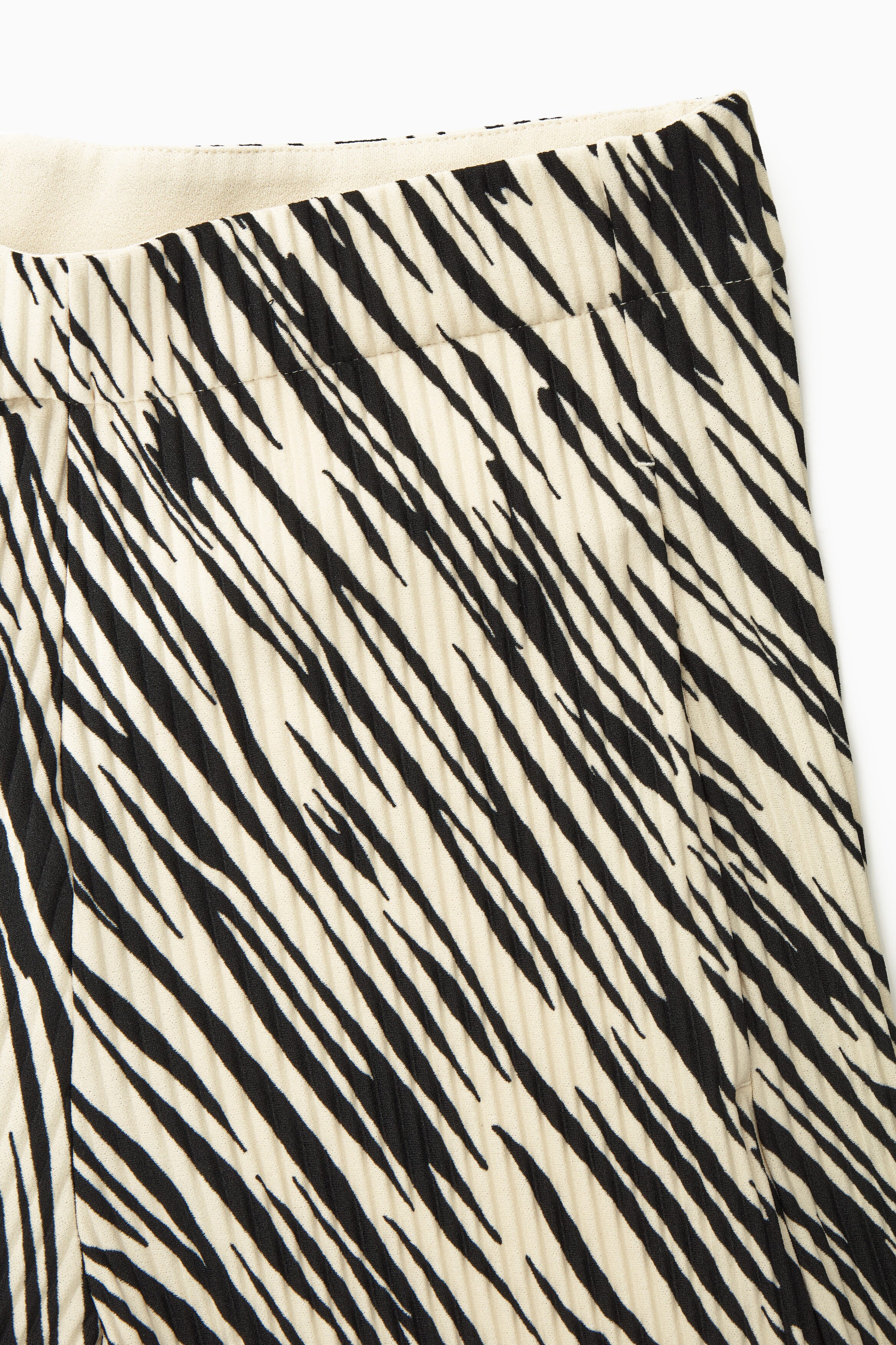 PLEATED WIDE-LEG PANTS - BEIGE / ZEBRA | COS