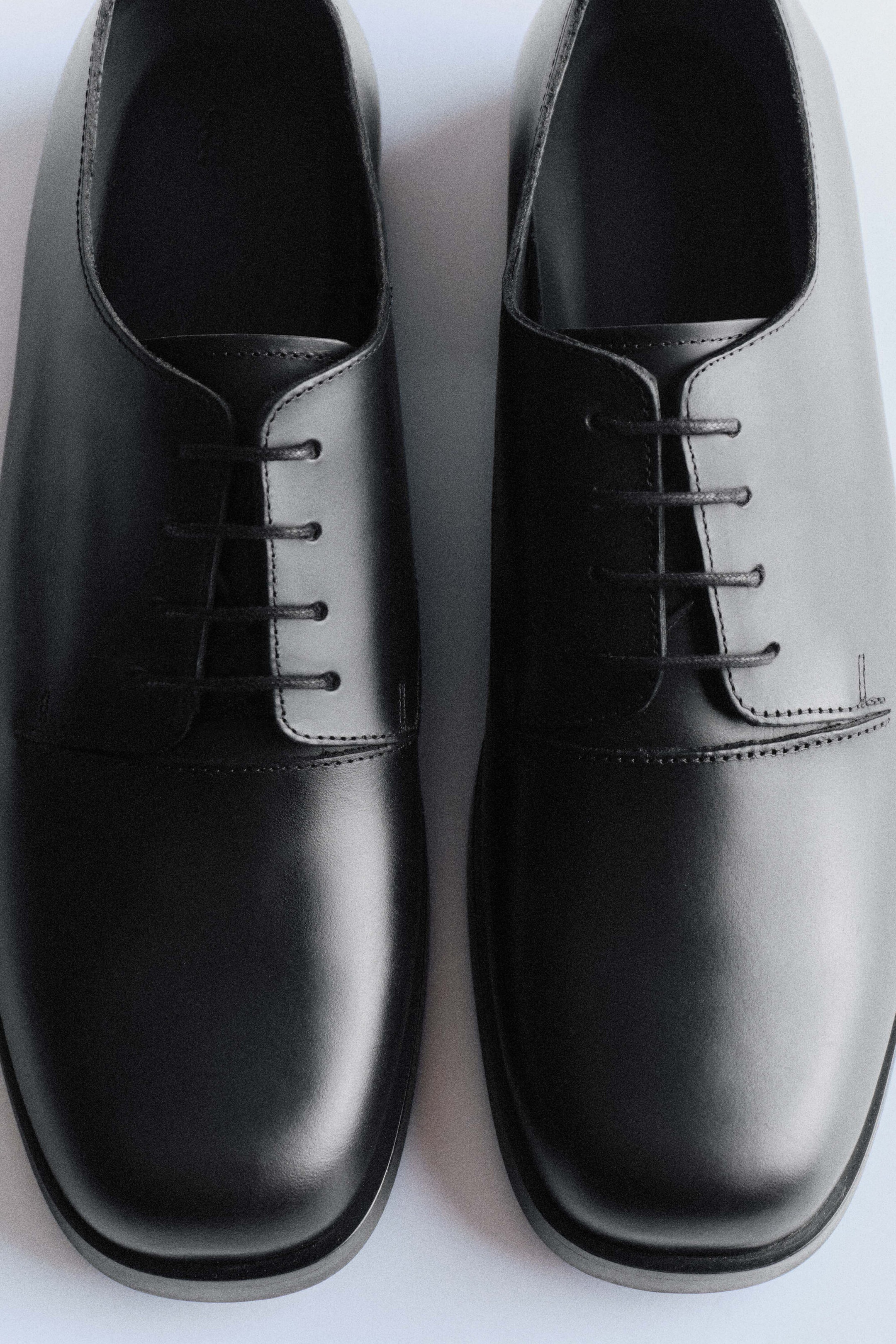 SQUARE-TOE LEATHER DERBY SHOES