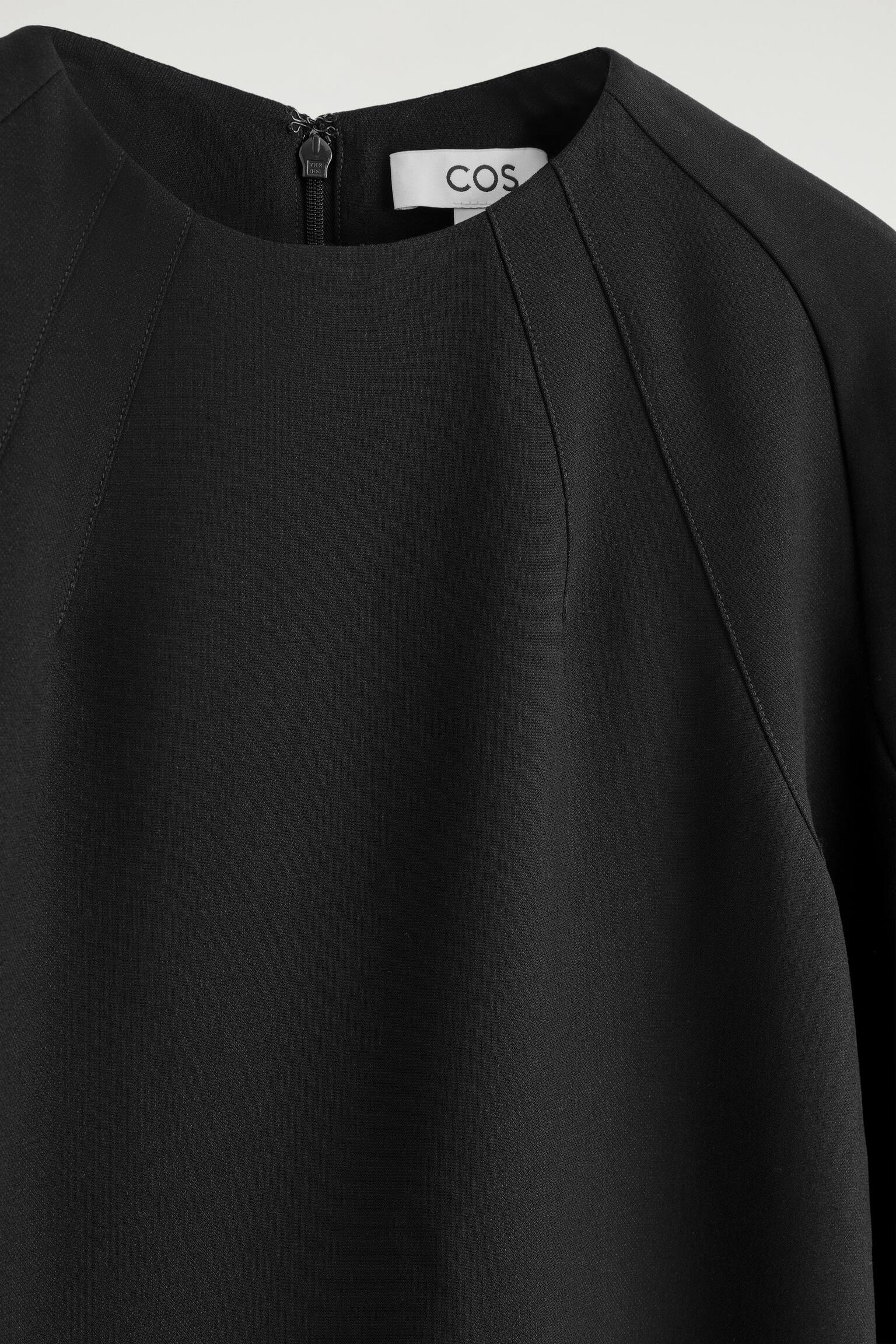 Vestido curto de mangas compridas ajustado - PRETO - 4