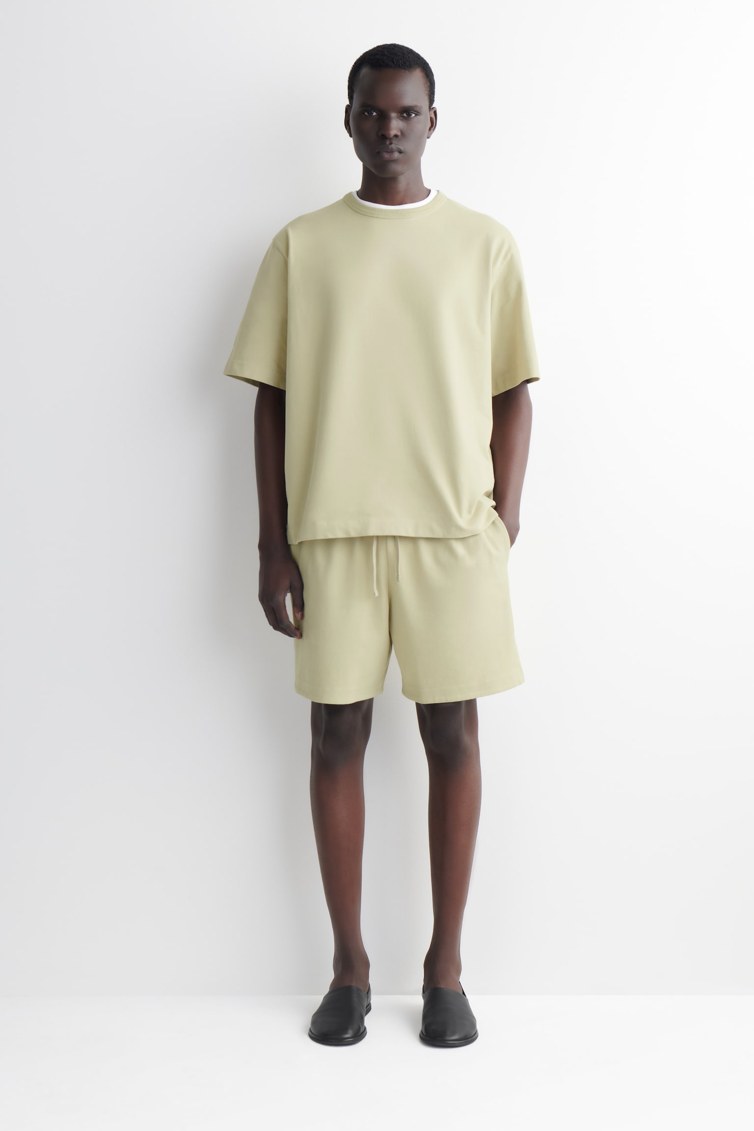 SHORTS IN JERSEY DI COTONE LAVATO - VERDE LAVATO - 1