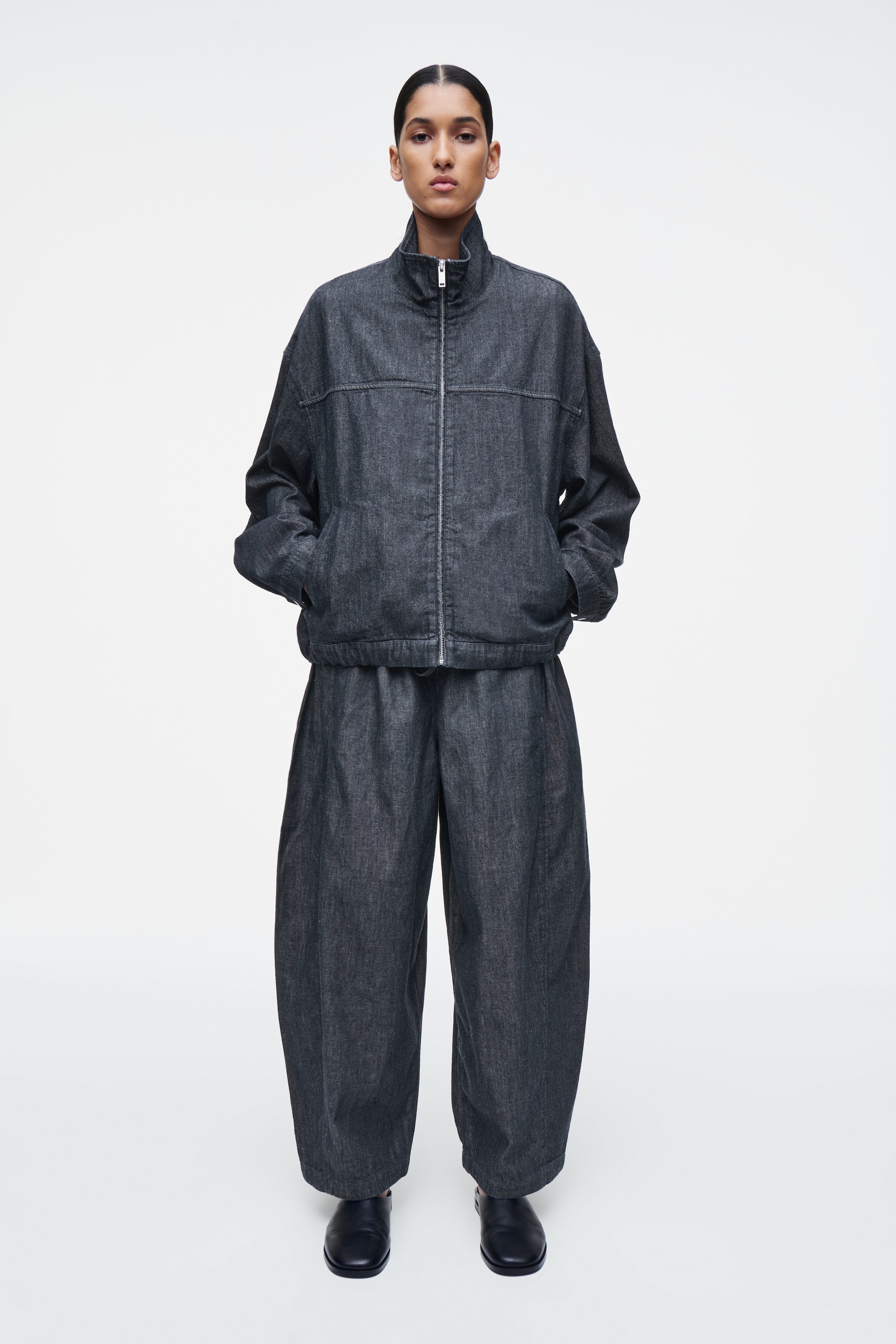 BARREL-LEG DENIM DRAWSTRING PANTS