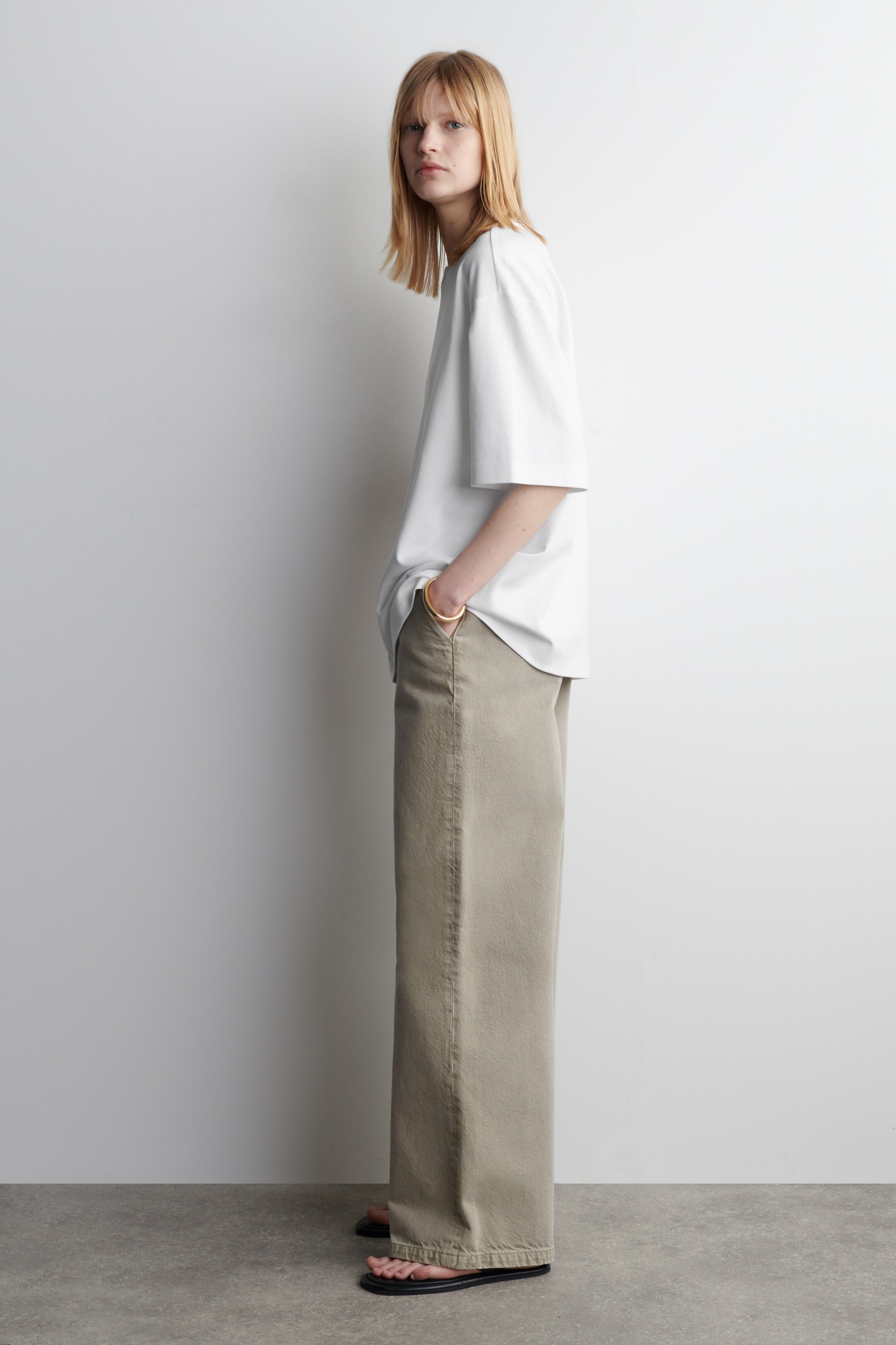 Grotere afbeelding bekijken: OVERSIZED KATOEN T-SHIRT - WIT - DAMES | H&M NL 3