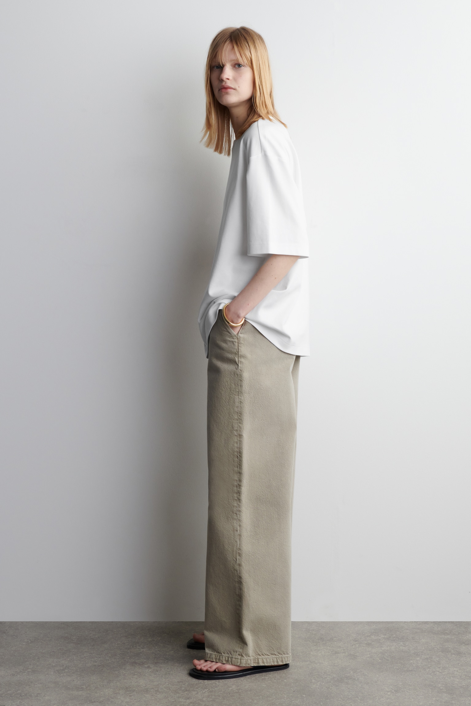 OVERSIZED COTTON T-SHIRT - WHITE/LIGHT GREEN/DARK RED - 6