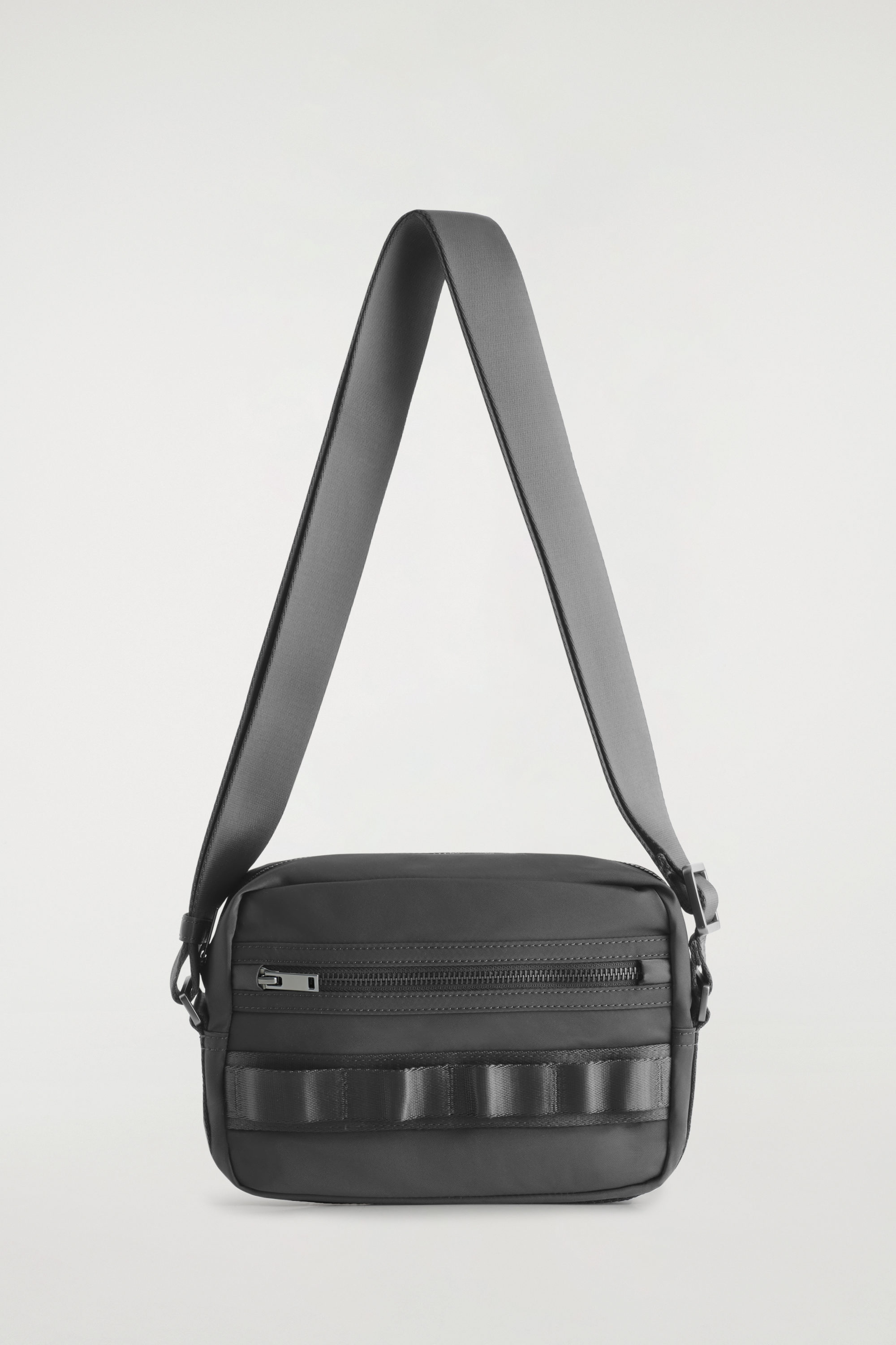 CROSSBODY SADDLE BAG - NYLON - BLACK | COS