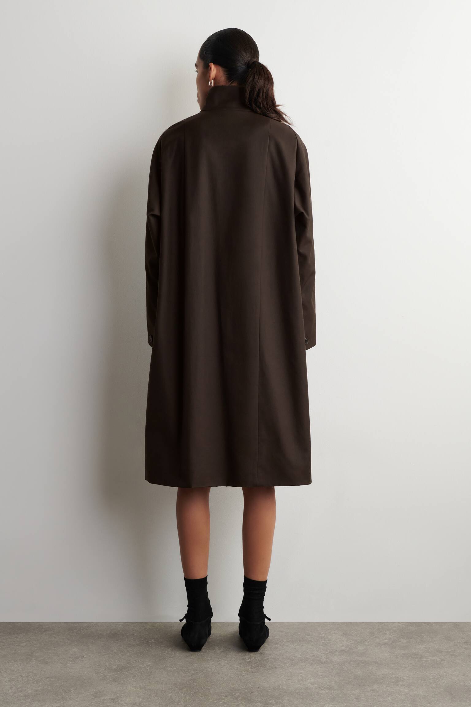 CAPPOTTO OVERSIZE CON COLLO A IMBUTO - MARRONE SCURO - 8